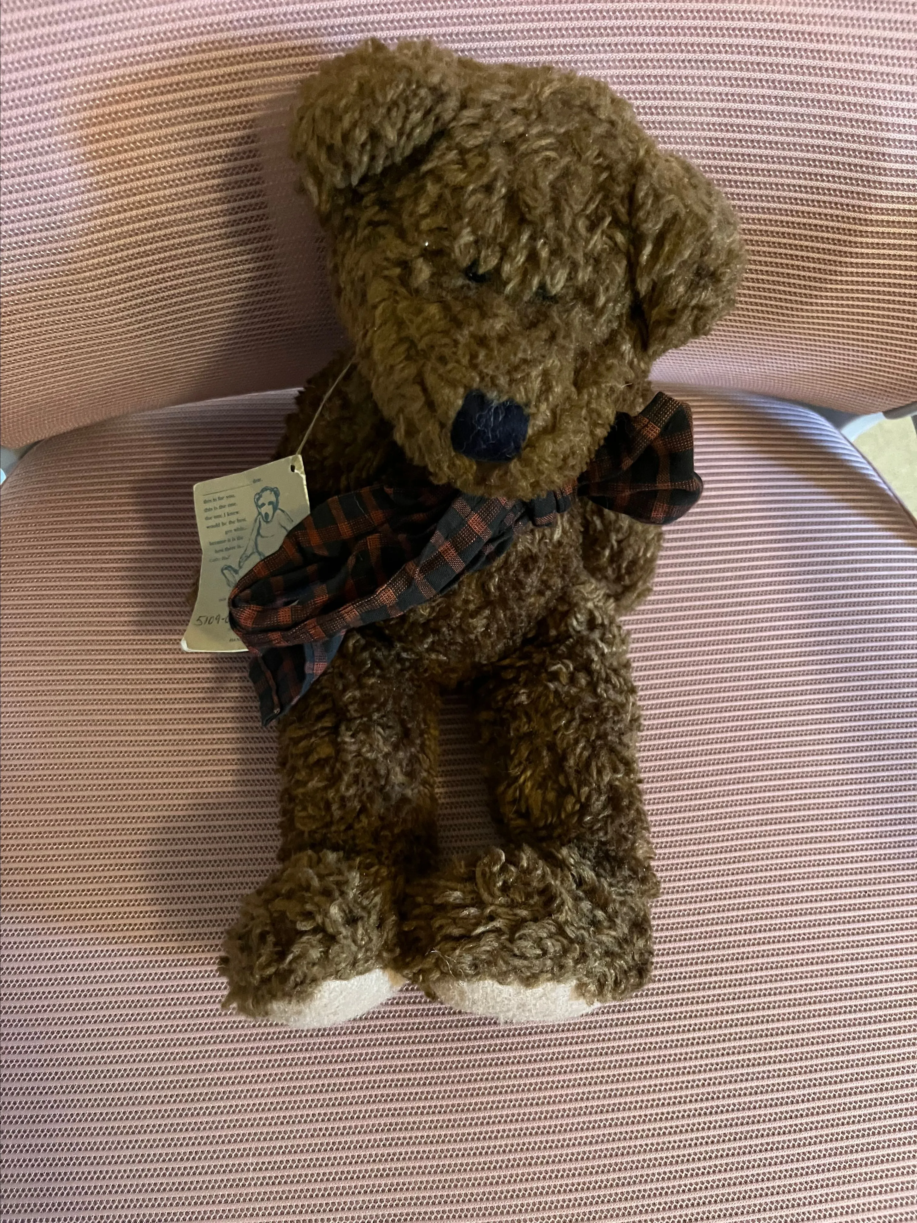 Listing Image Blurred Background