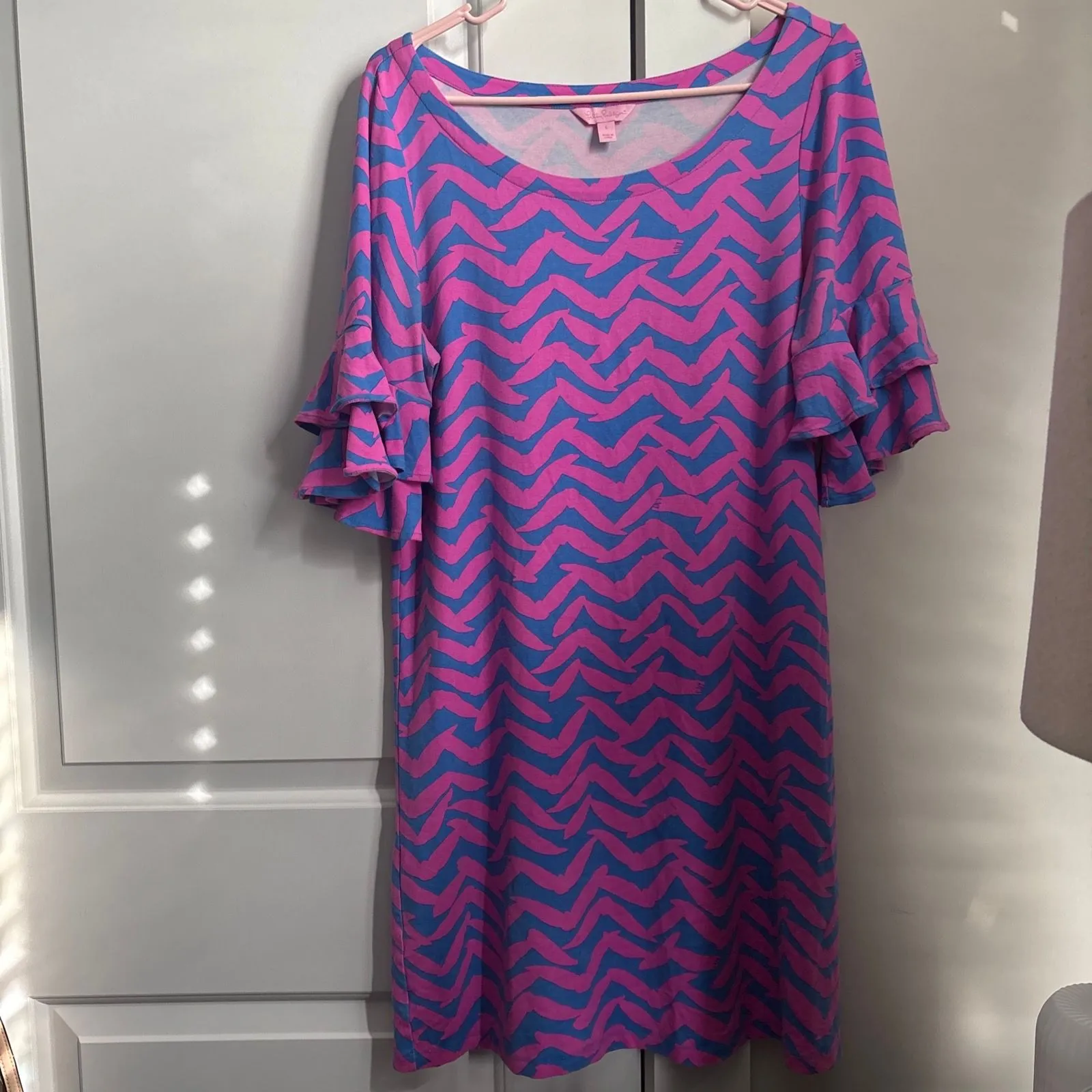 Product image for Lilly Pulitzer Lula Dress Bennet Blue Pop Up I Got Lucky L Rayon Ruffle Sleeve