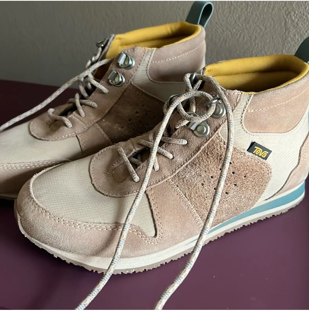 Product image for Teva trail shoe sz 8