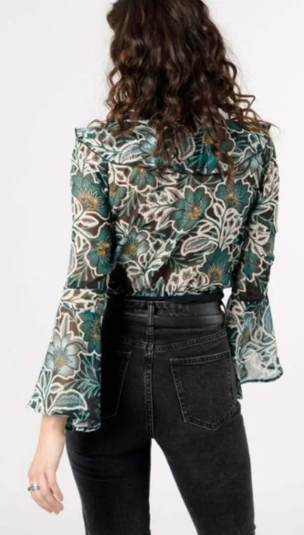 Listing Image Blurred Background