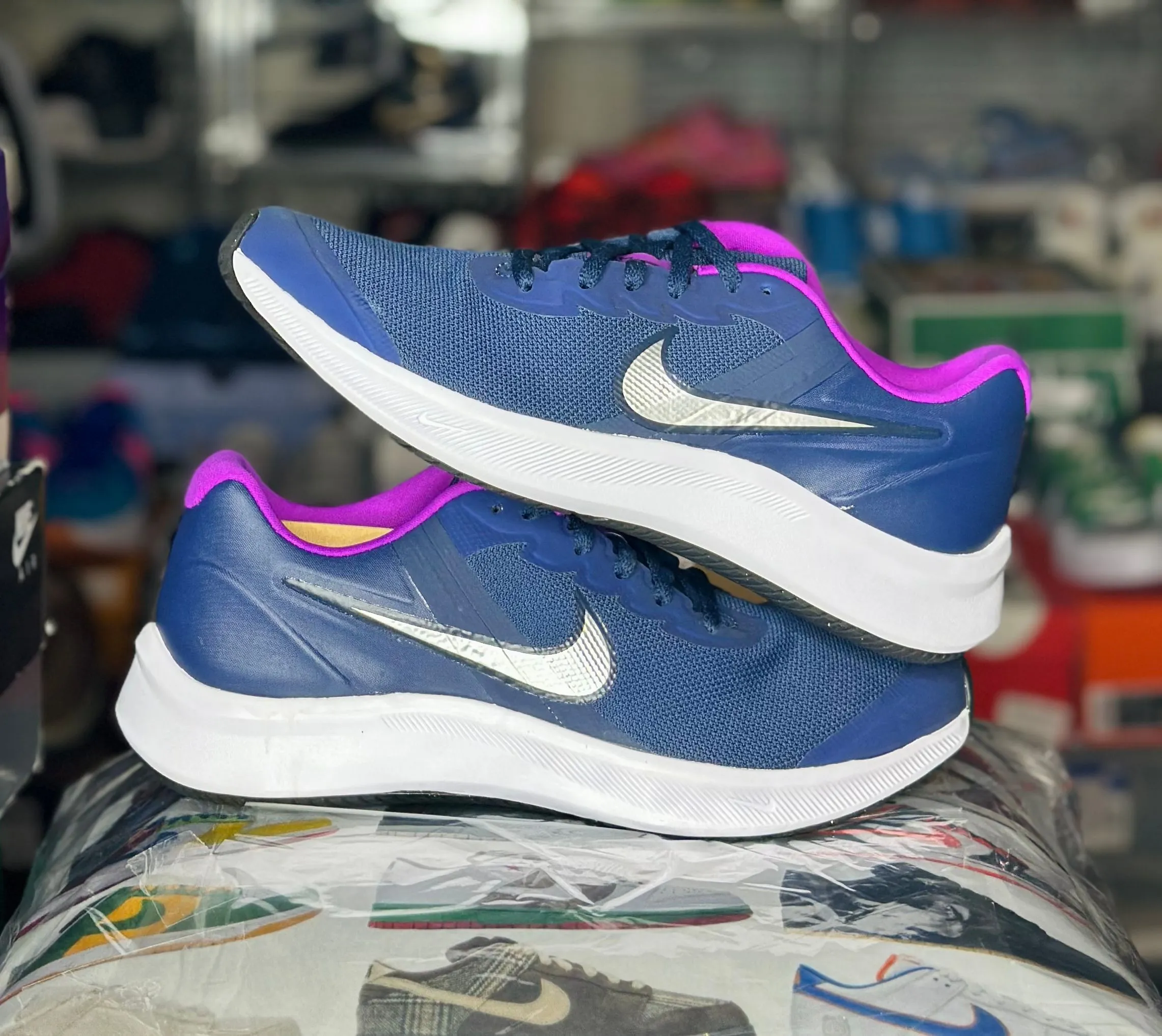 Product image for 7Y / 8.5W  NIKE  STAR RUNNER 3 MIDNIGHT NAVY METTALIC SILVER