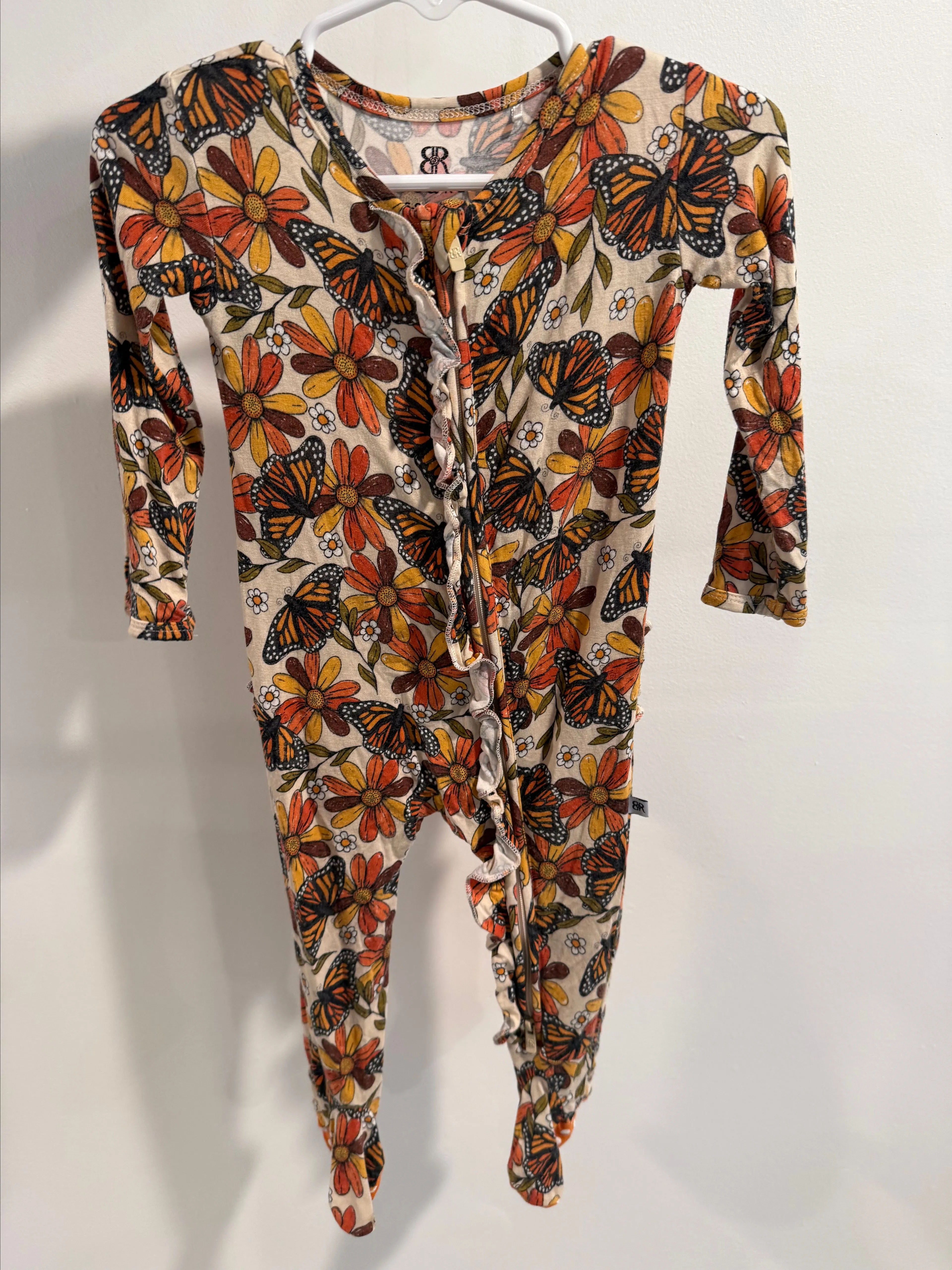 Product image for Bums and Roses 6-9 months