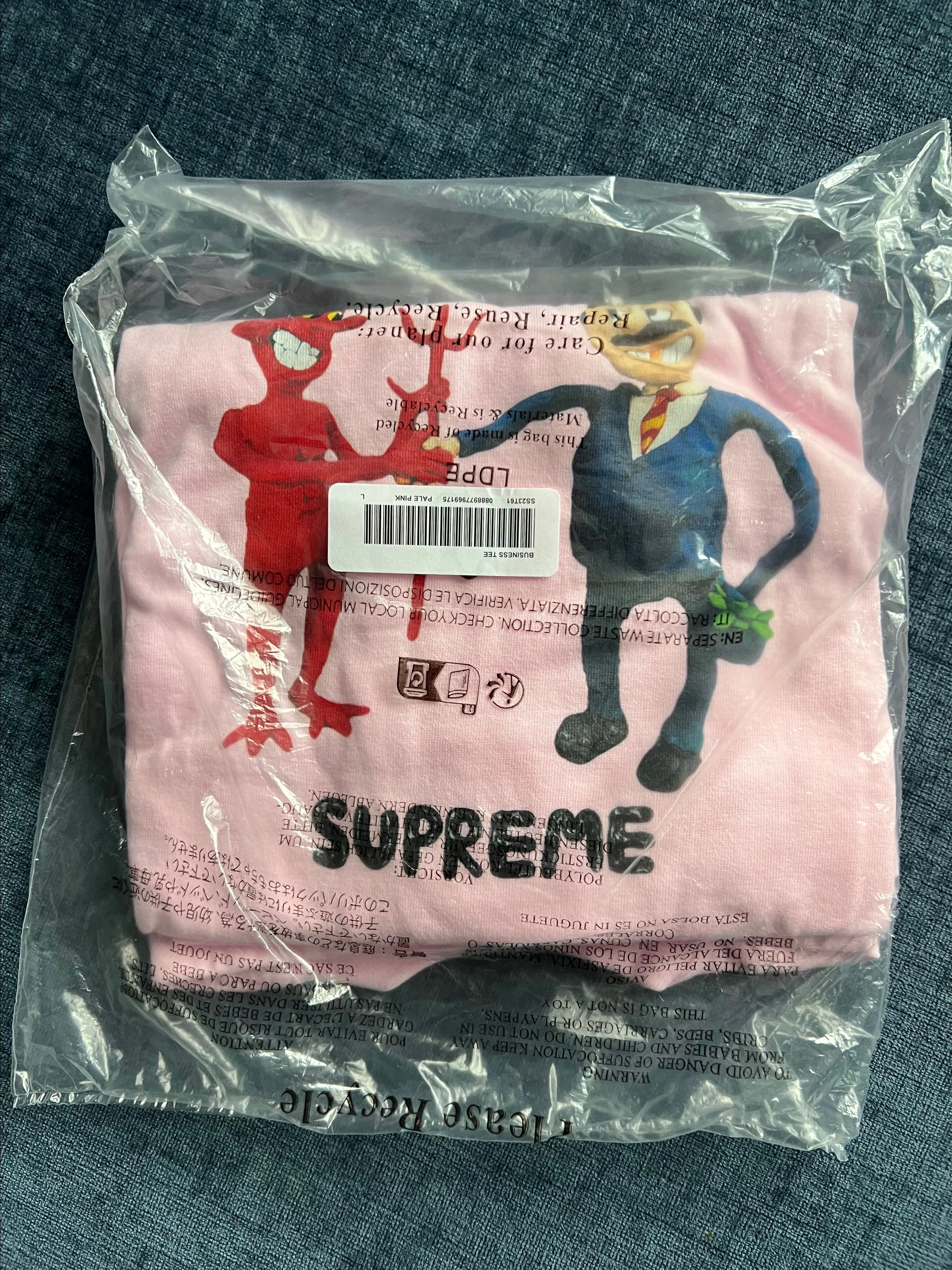 Product image for Pink supreme Business Tee