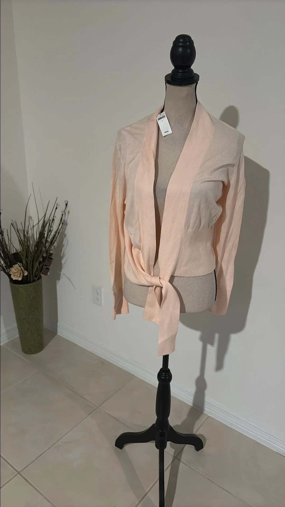 Product image for NWT $40 gap large pink front tie sweater