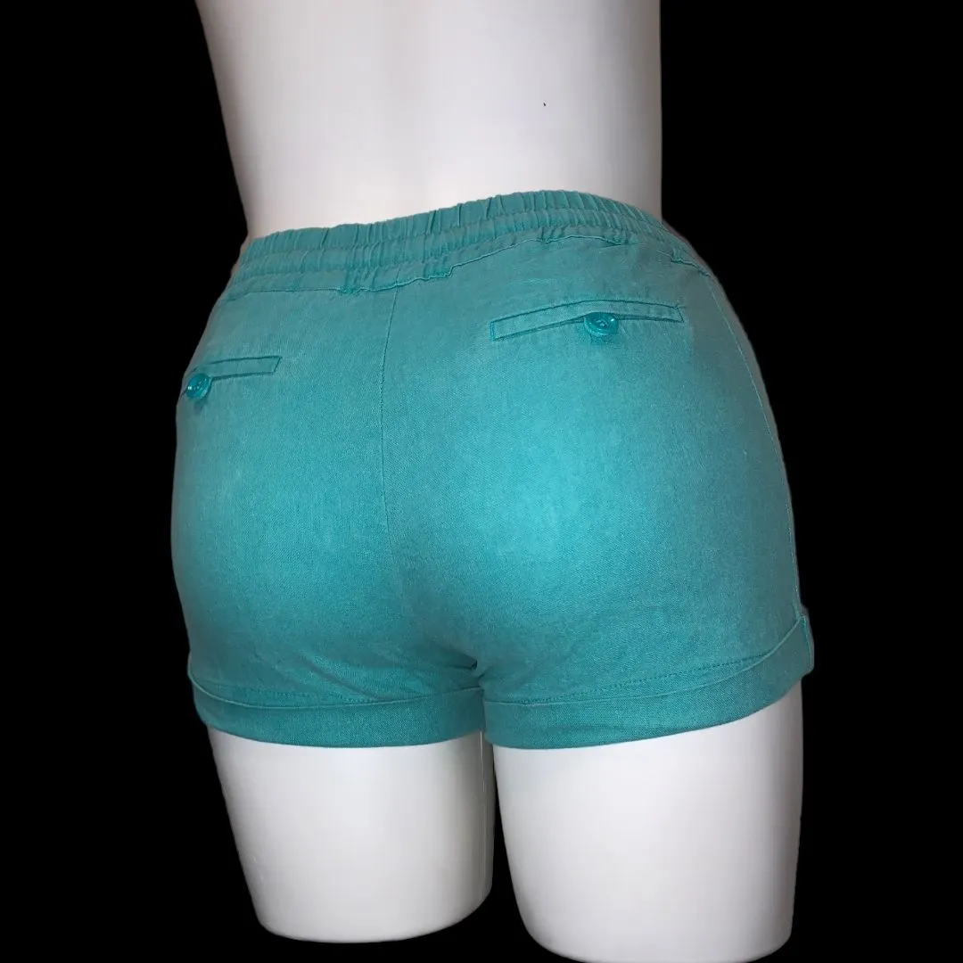 Listing Image Blurred Background