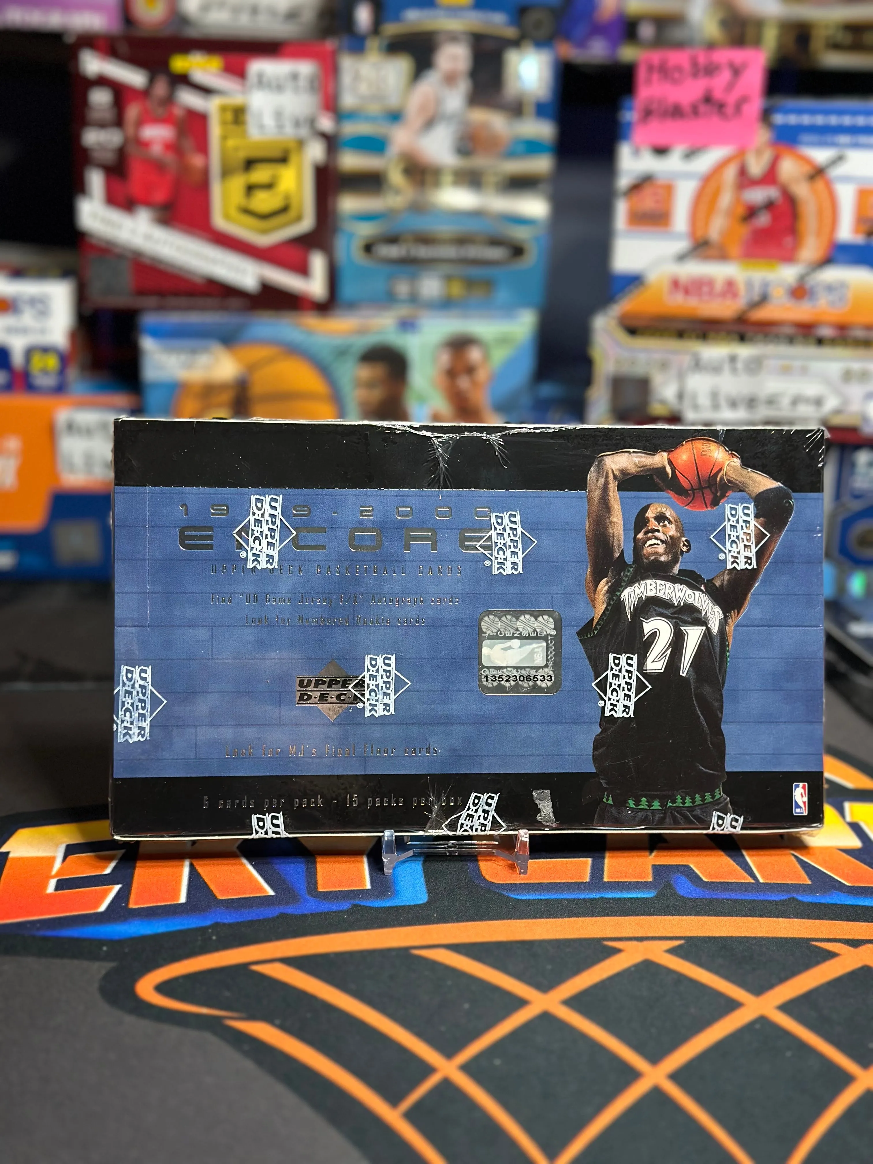 Product image for 1 1999-00 Upper Deck Encore Basketball Hobby Pack(MJ/Kobe Auto Chase)