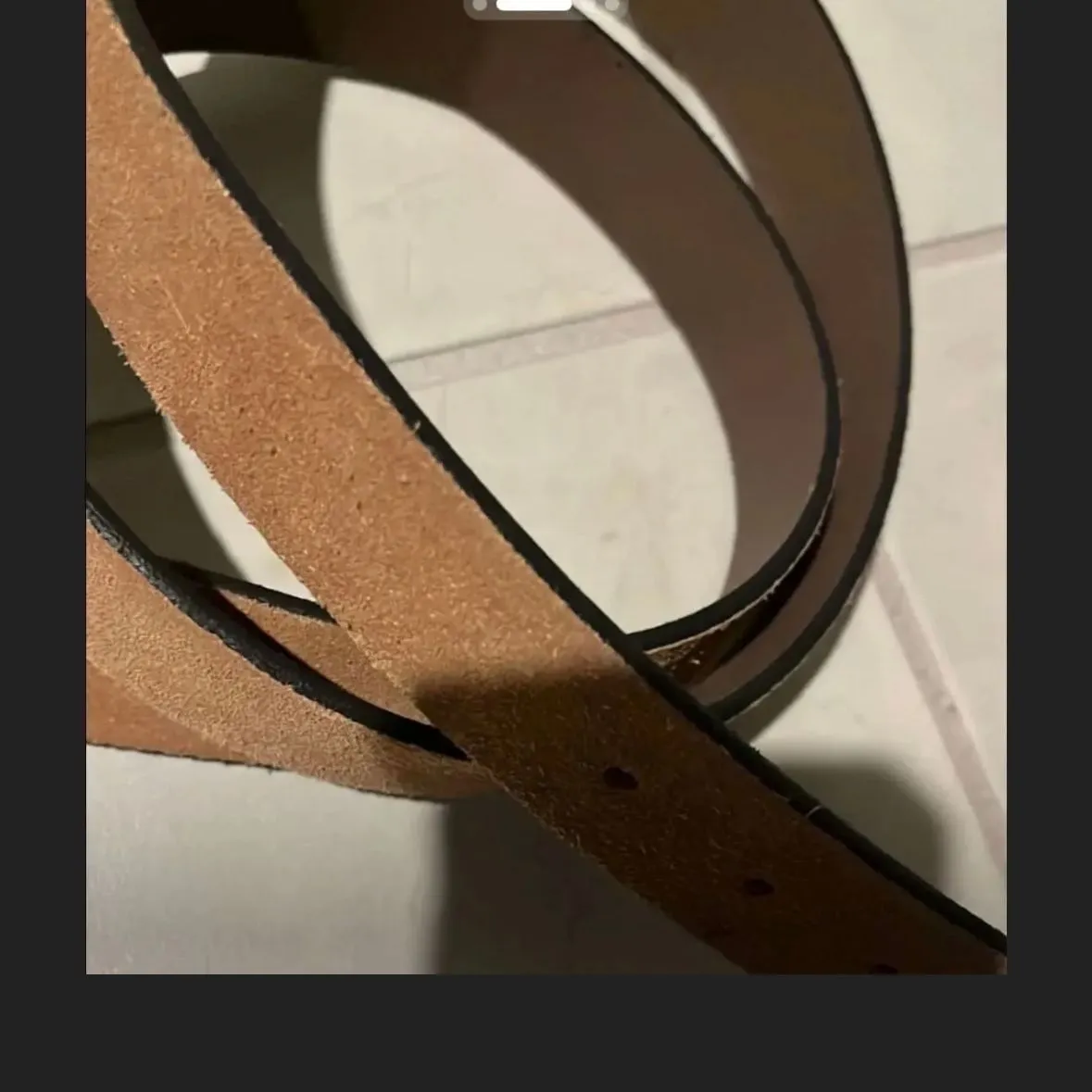 Listing Image Blurred Background