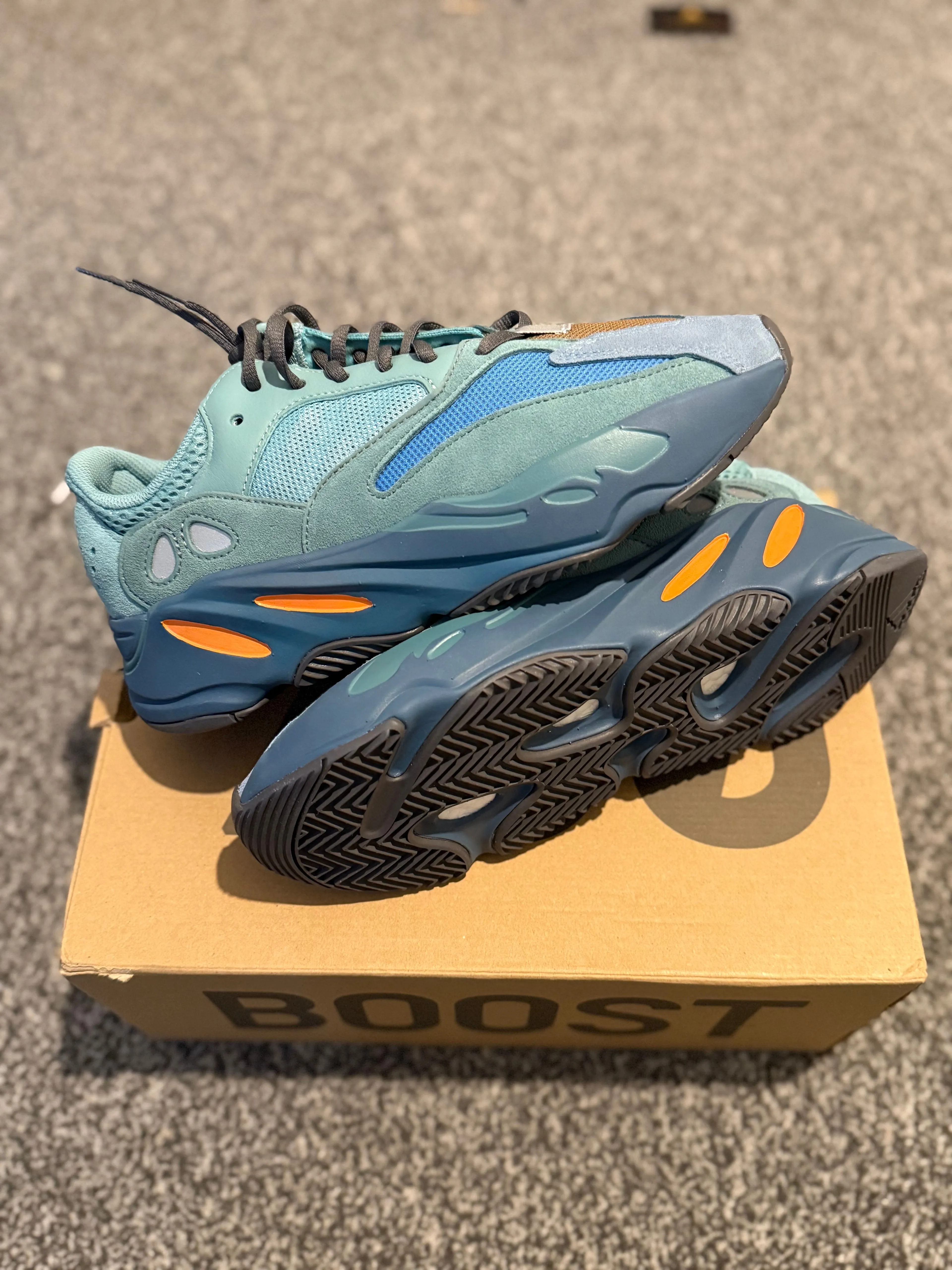 Product image for Yeezy fade azure