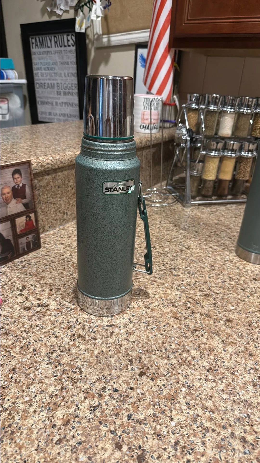 Product image for VINTAGE Stanley Aladdin Thermos Us-Made A-944DHGreen Metal