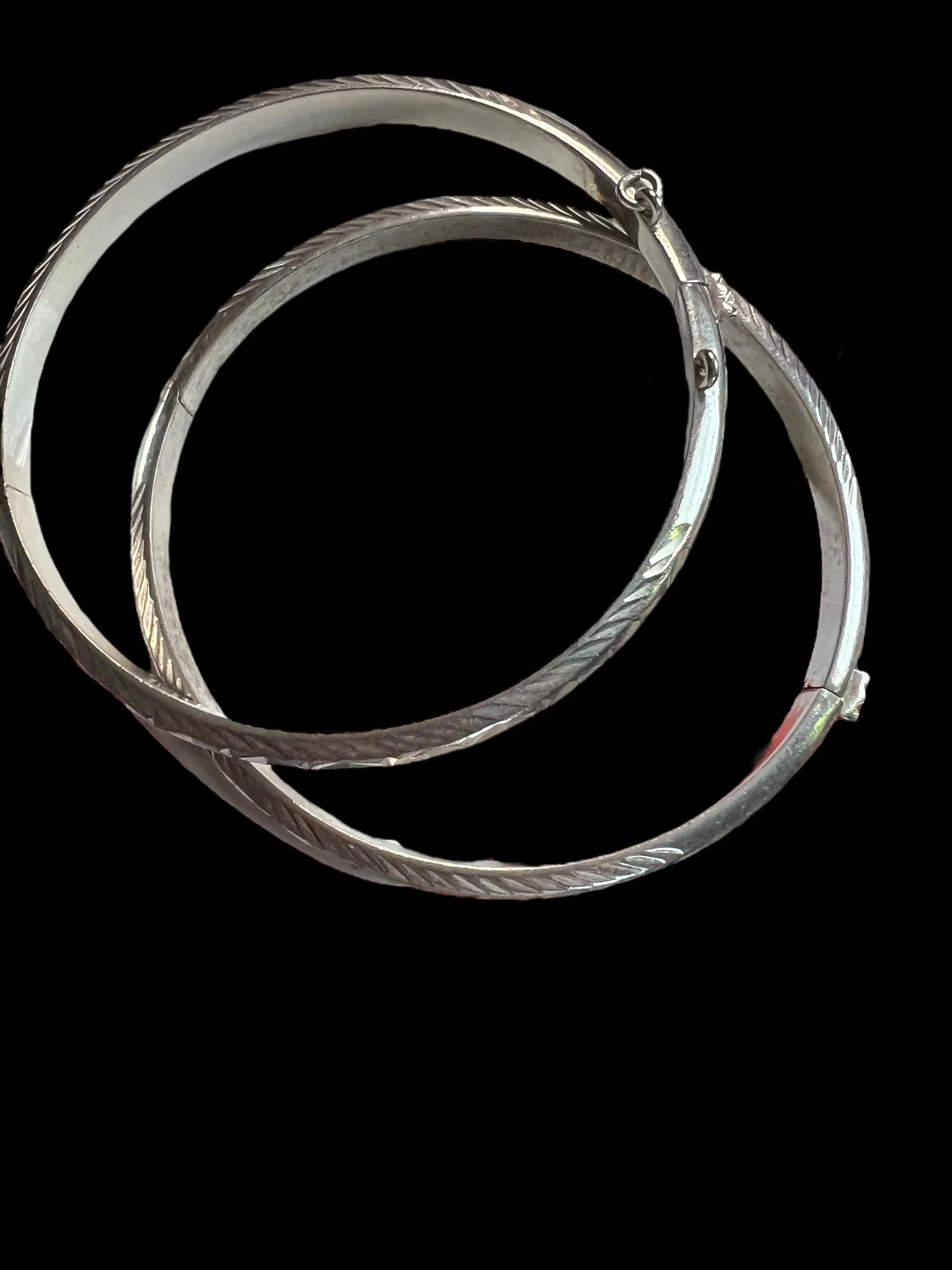 Product image for Ddd. 2 small rhodium plated silver bracelets need safety chains