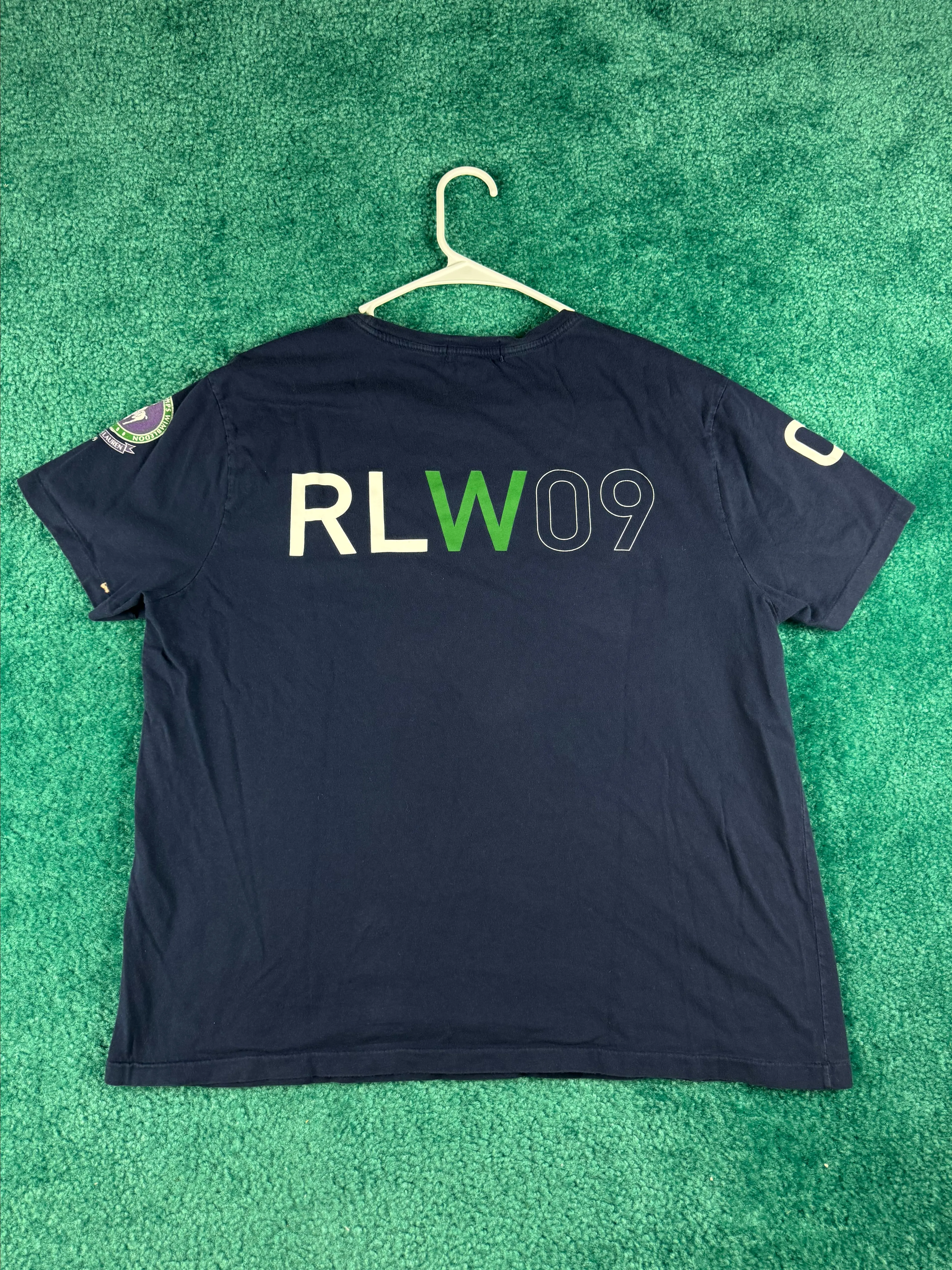 Listing Image Blurred Background