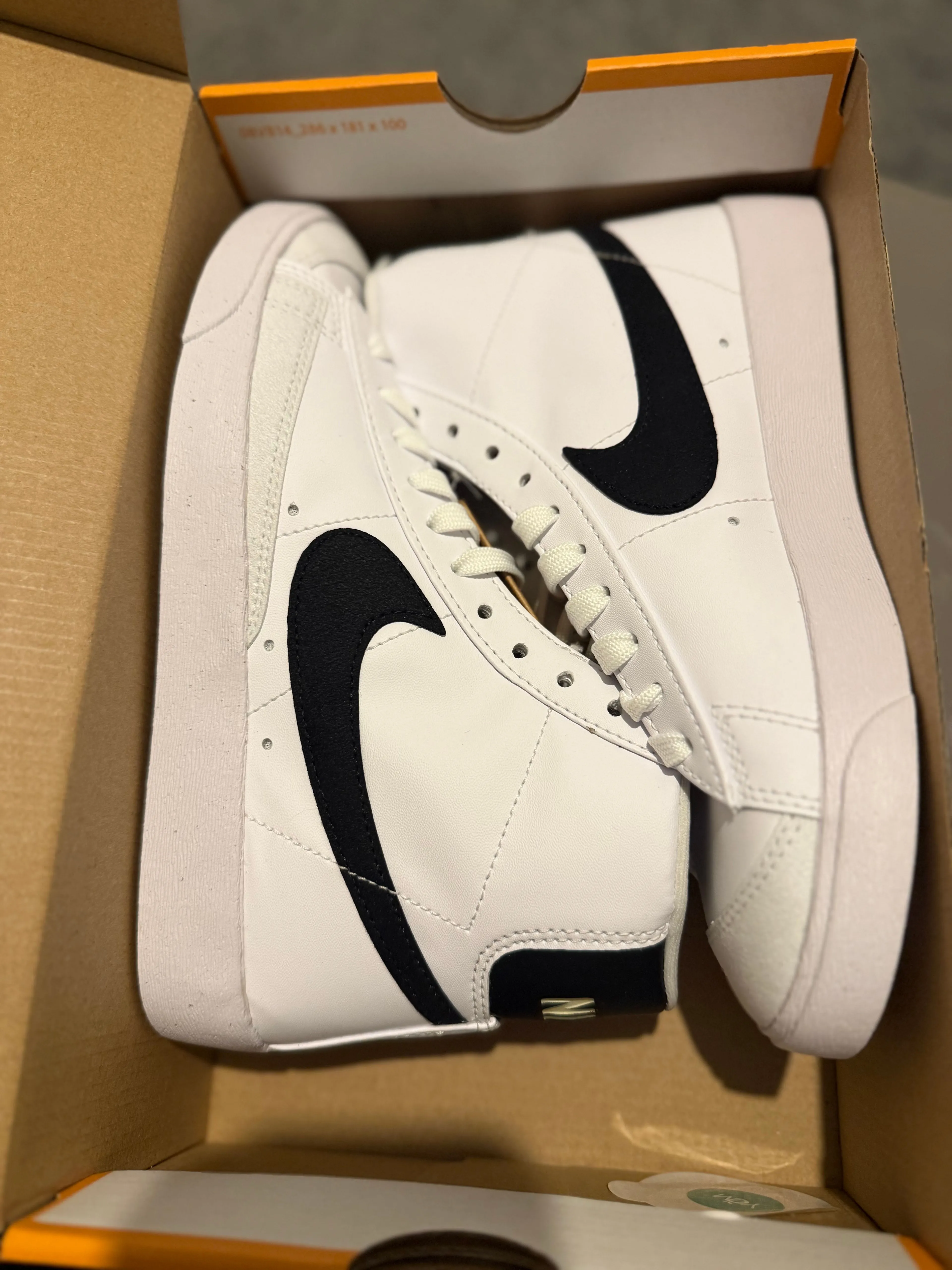 Product image for Blazer mid 77