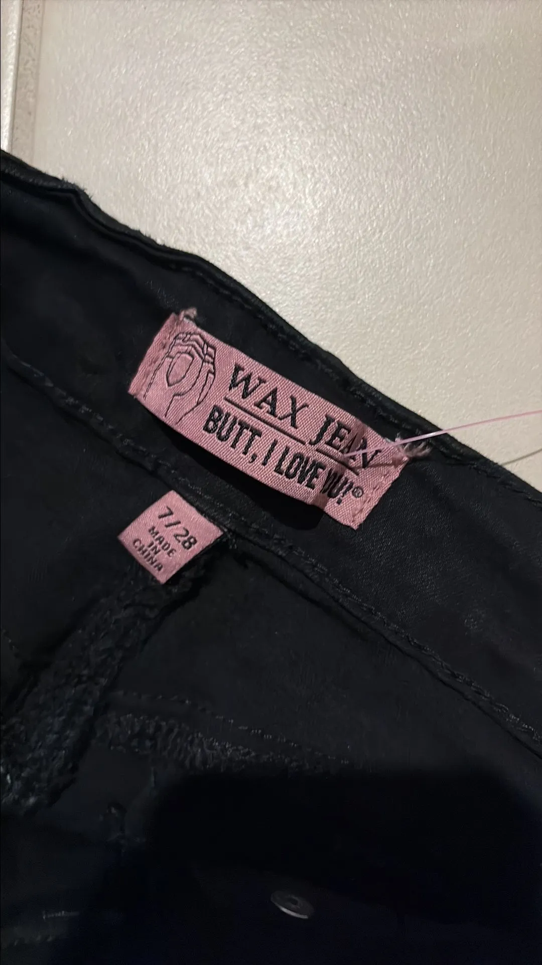 Listing Image Blurred Background