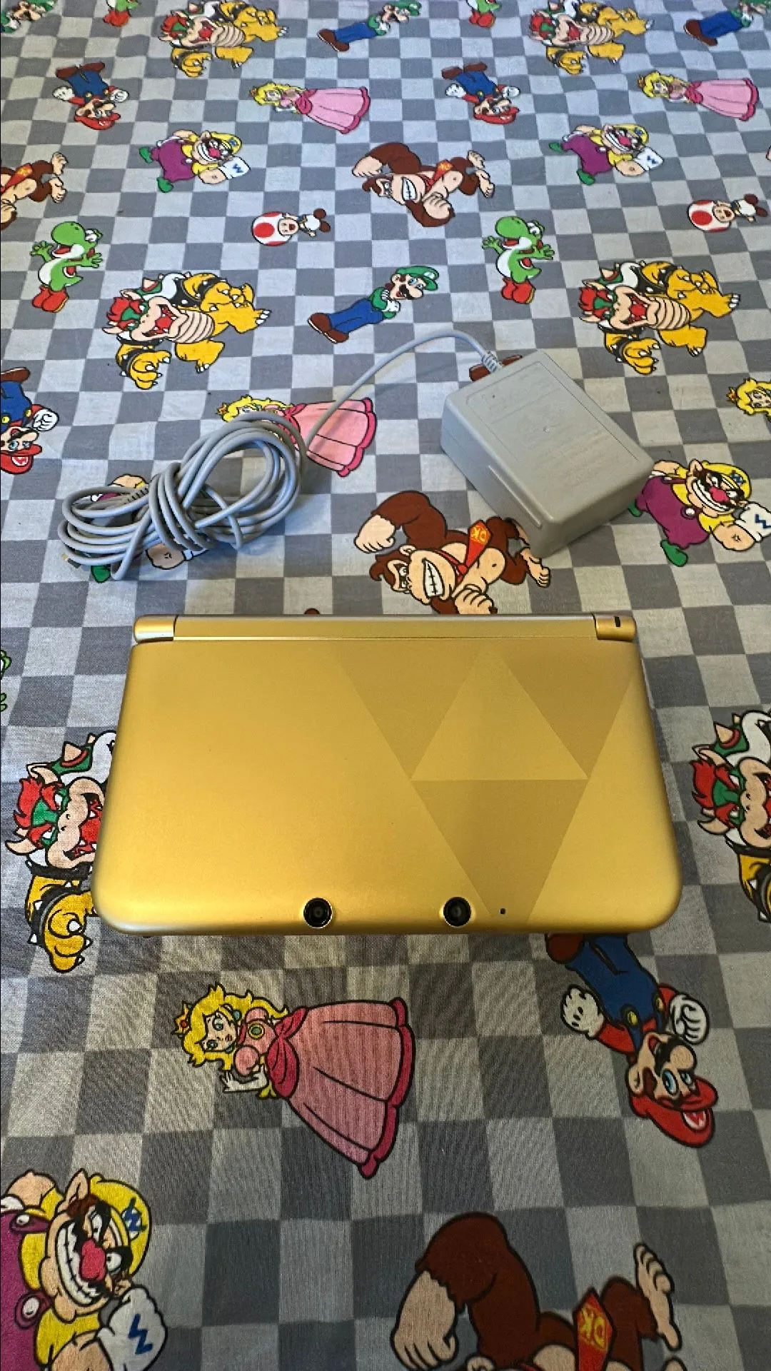 Product image for 3ds XL Zelda a Link Between Worlds Console