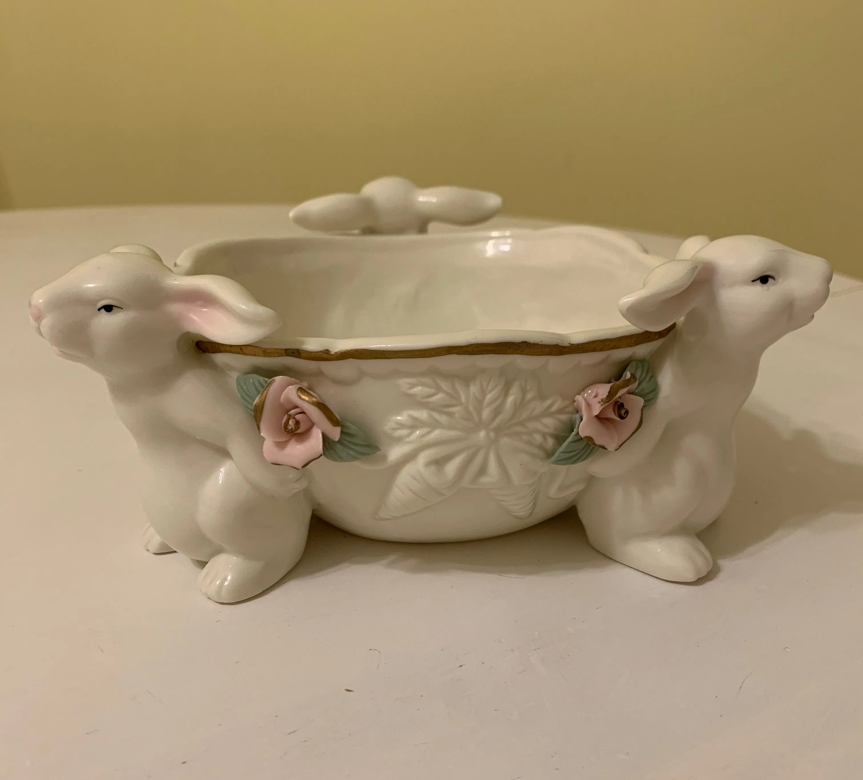 Product image for Vintage Bunny Bowl