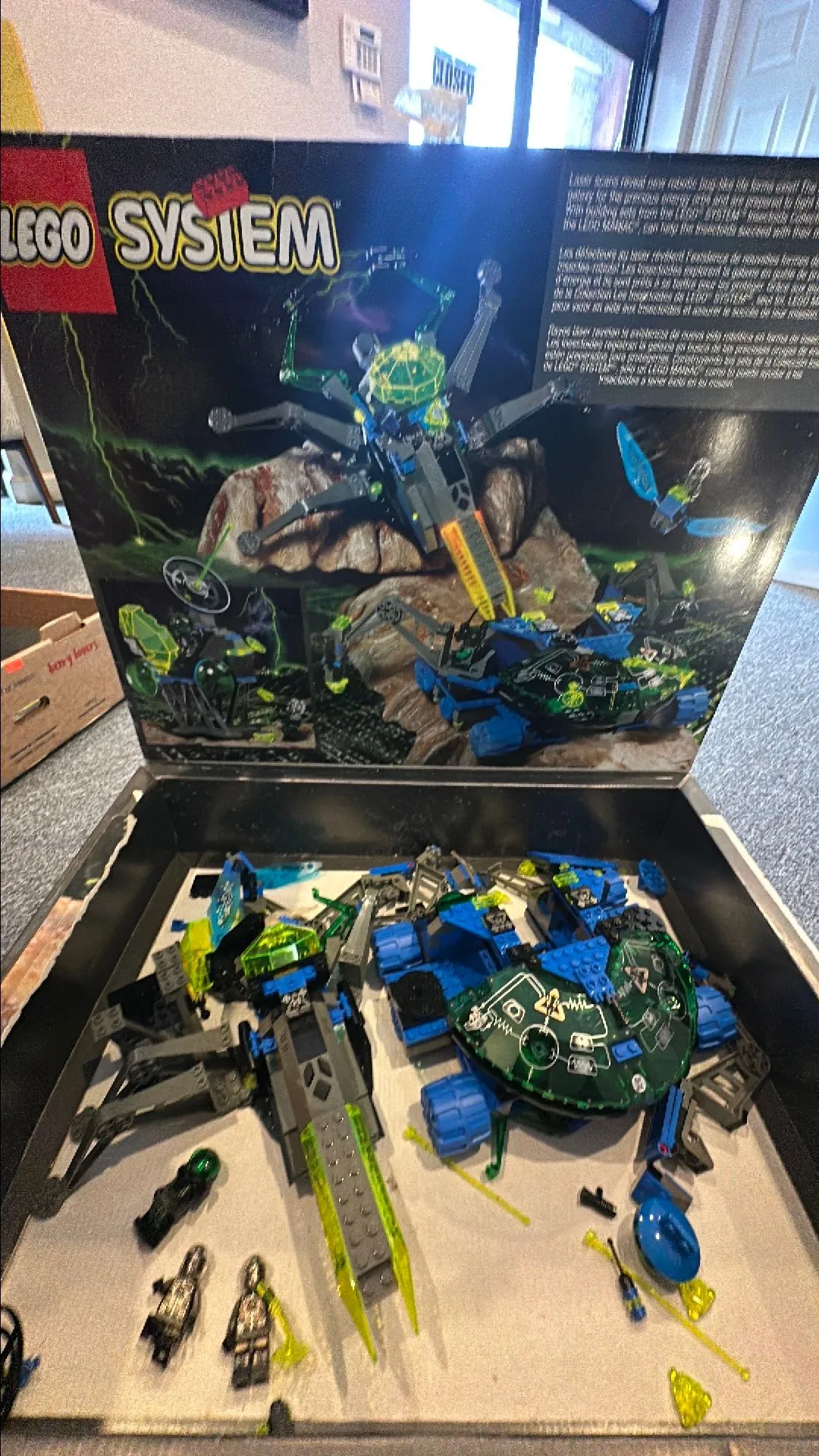 Product image for LEGO Insectoids 6977 Set, complete?