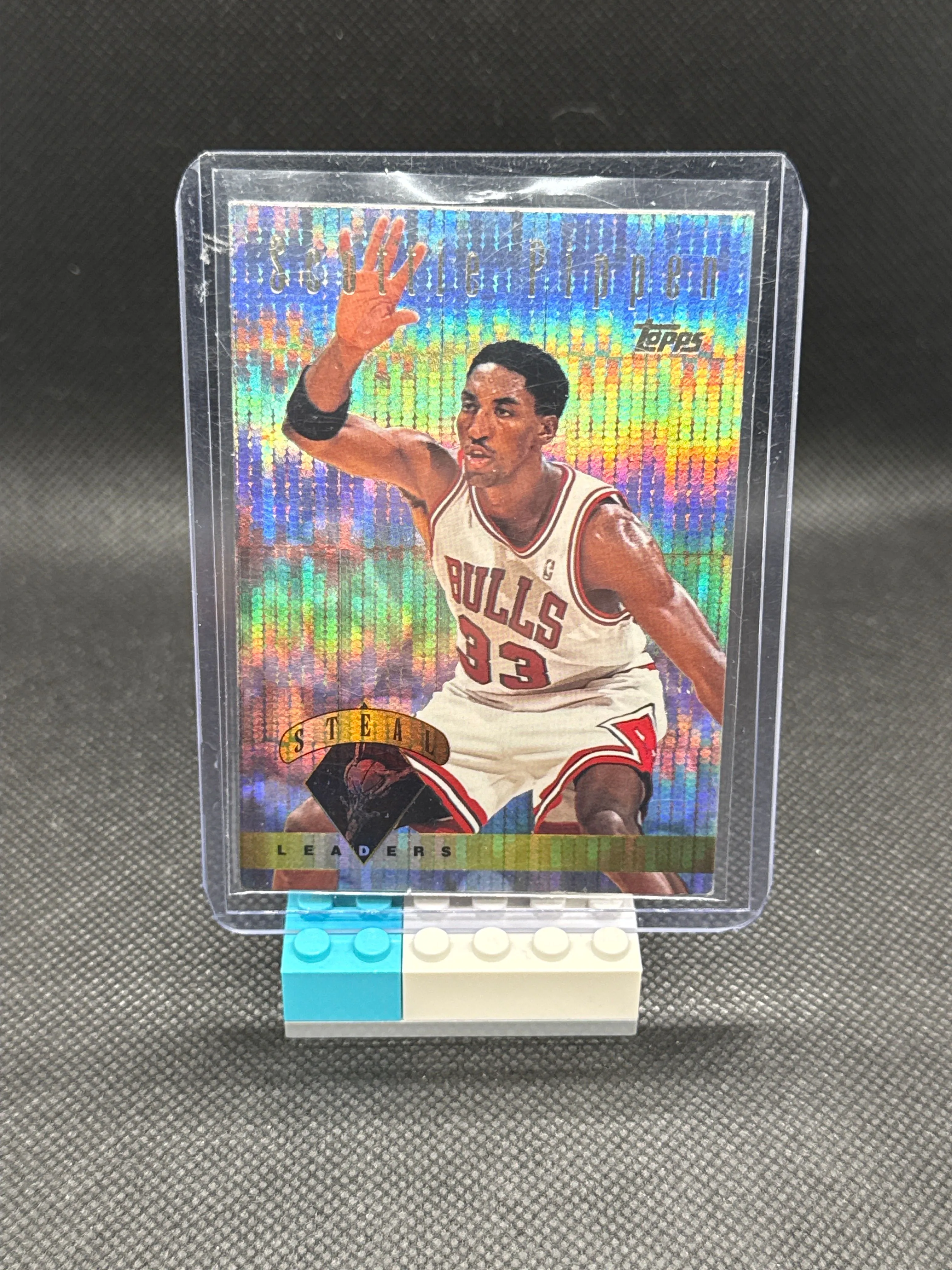 Product image for Scottie Pippen #21 1995 Topps Chicago Bulls Pulsar