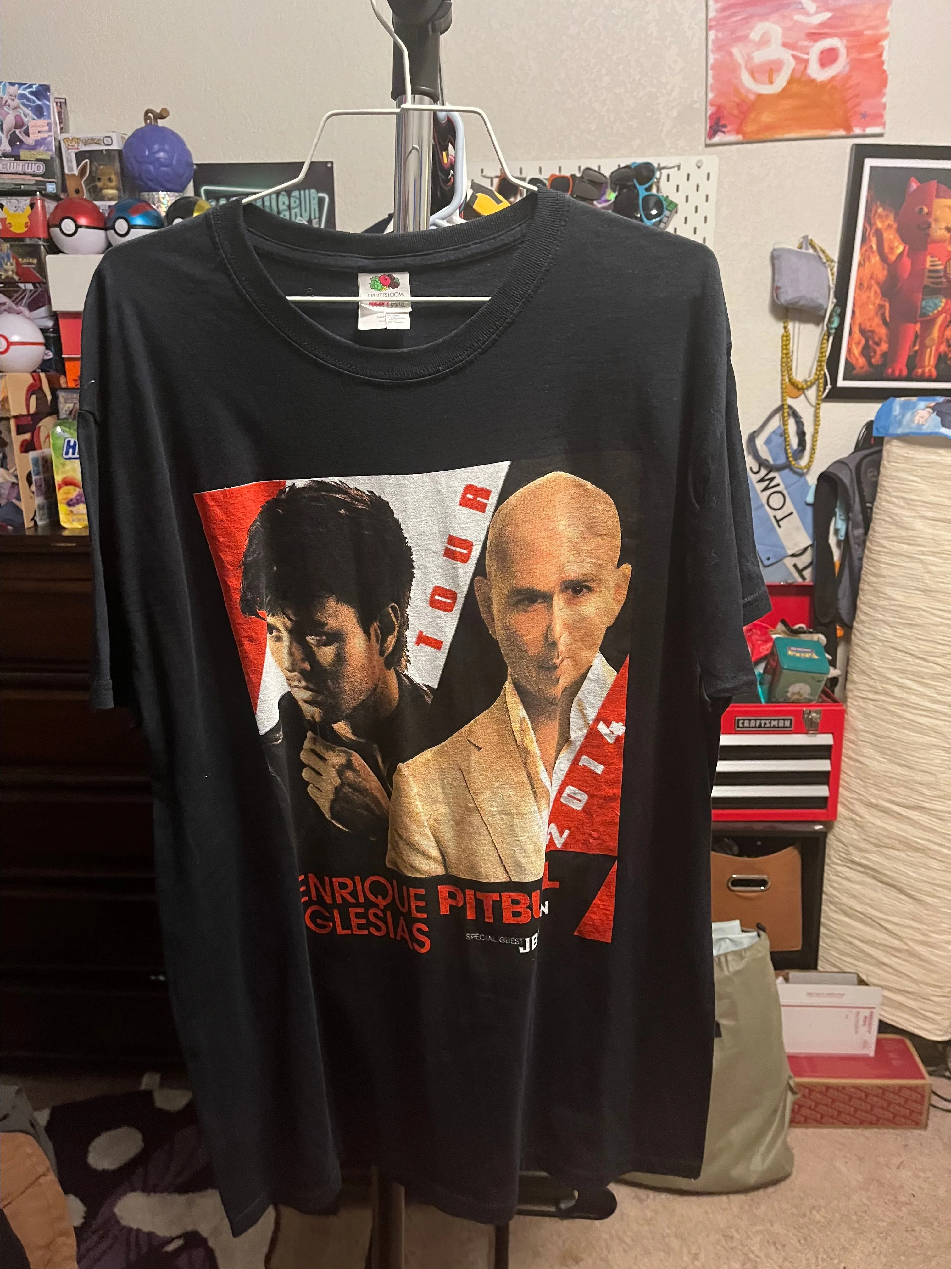 Product image for Enrique Iglasies + Pitbull 2014 tee L
