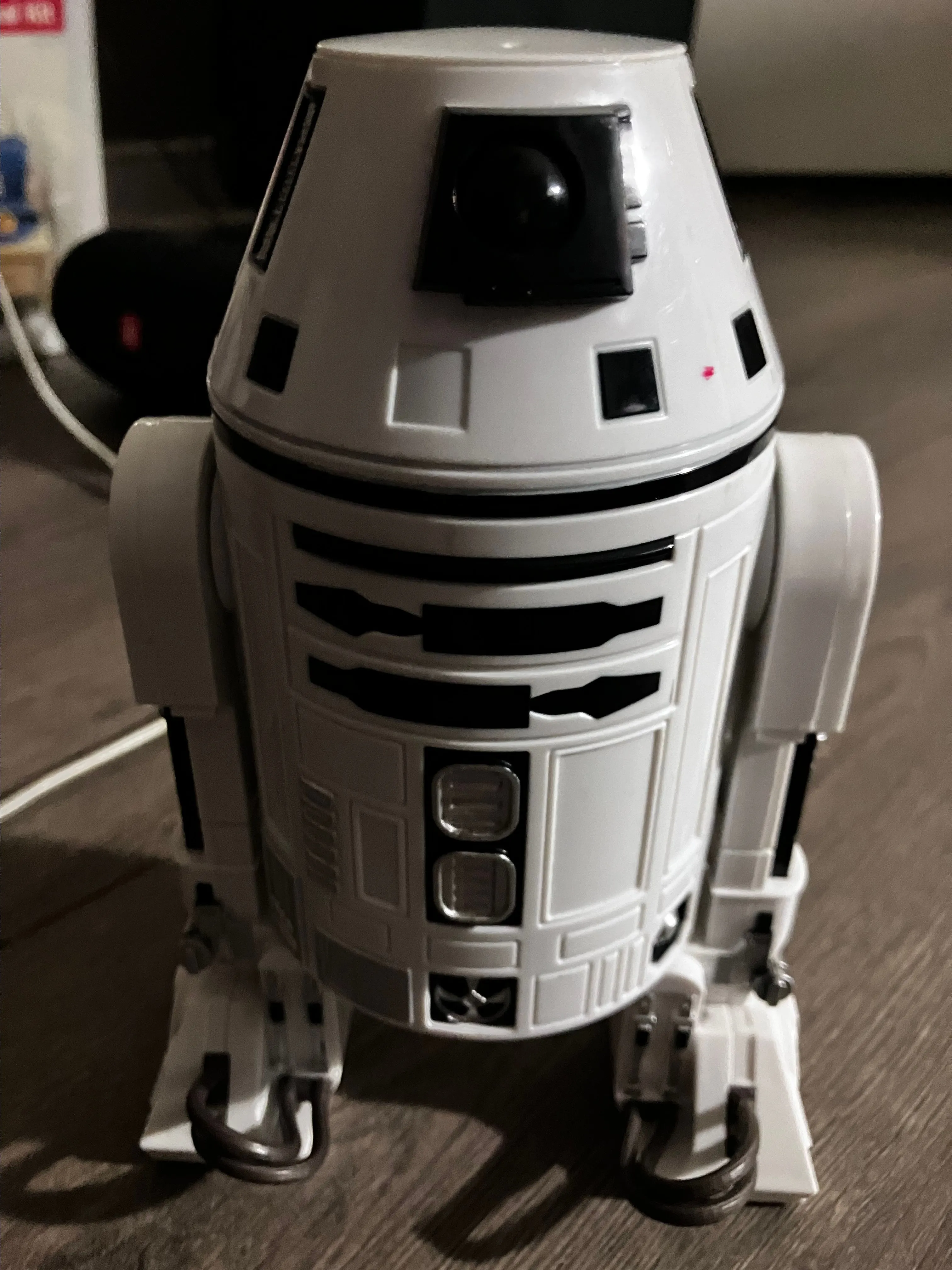 Listing Image Blurred Background