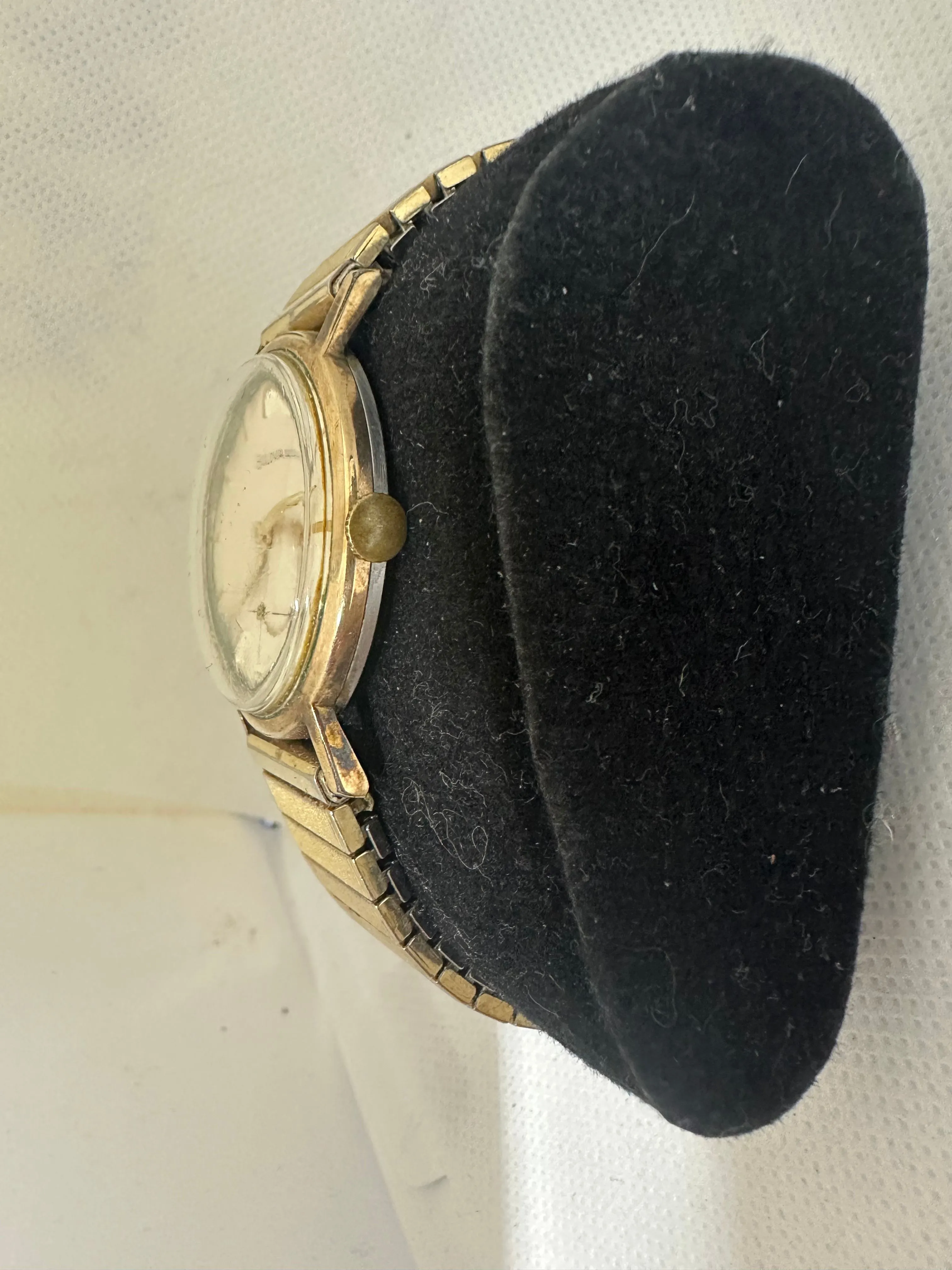 Listing Image Blurred Background