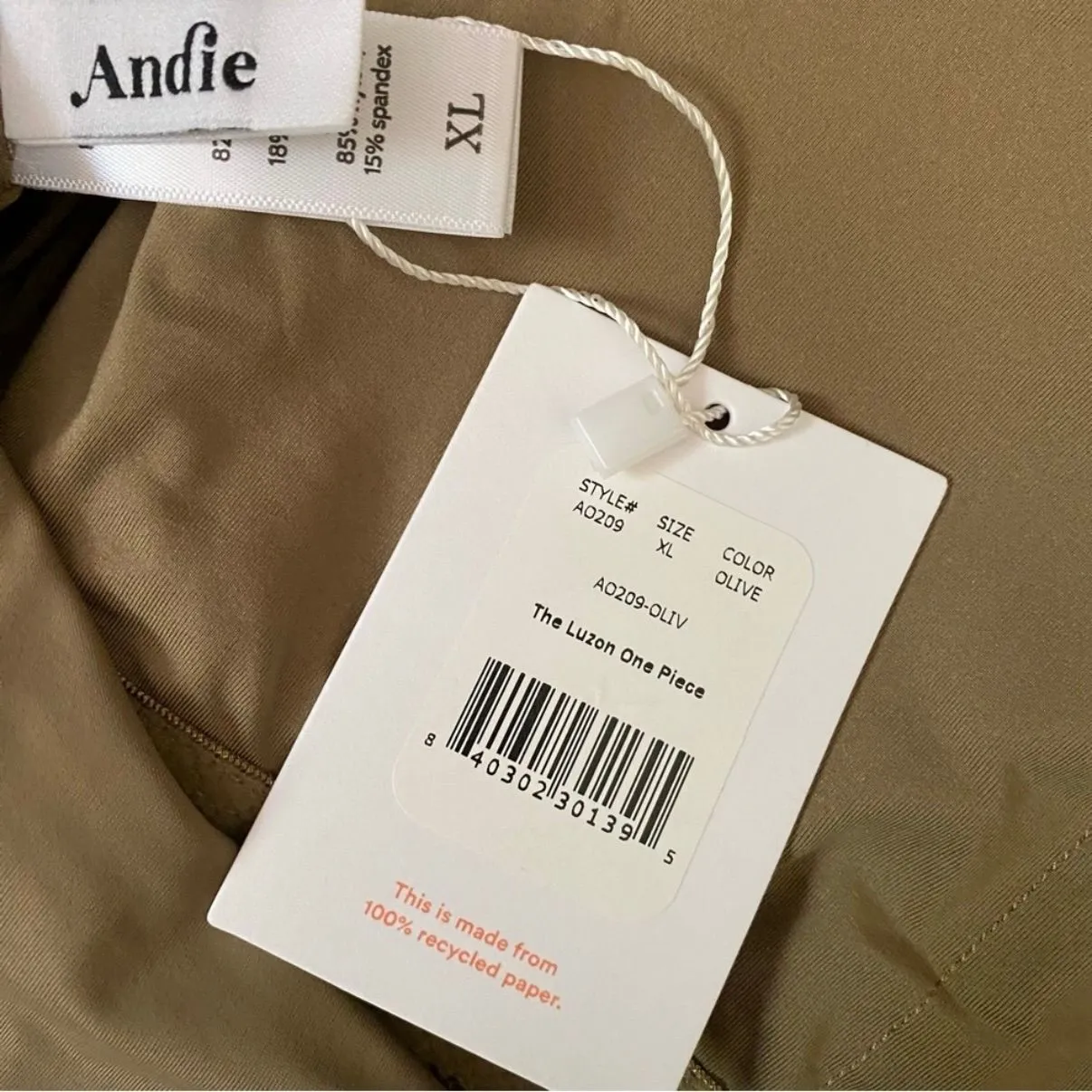 Listing Image Blurred Background