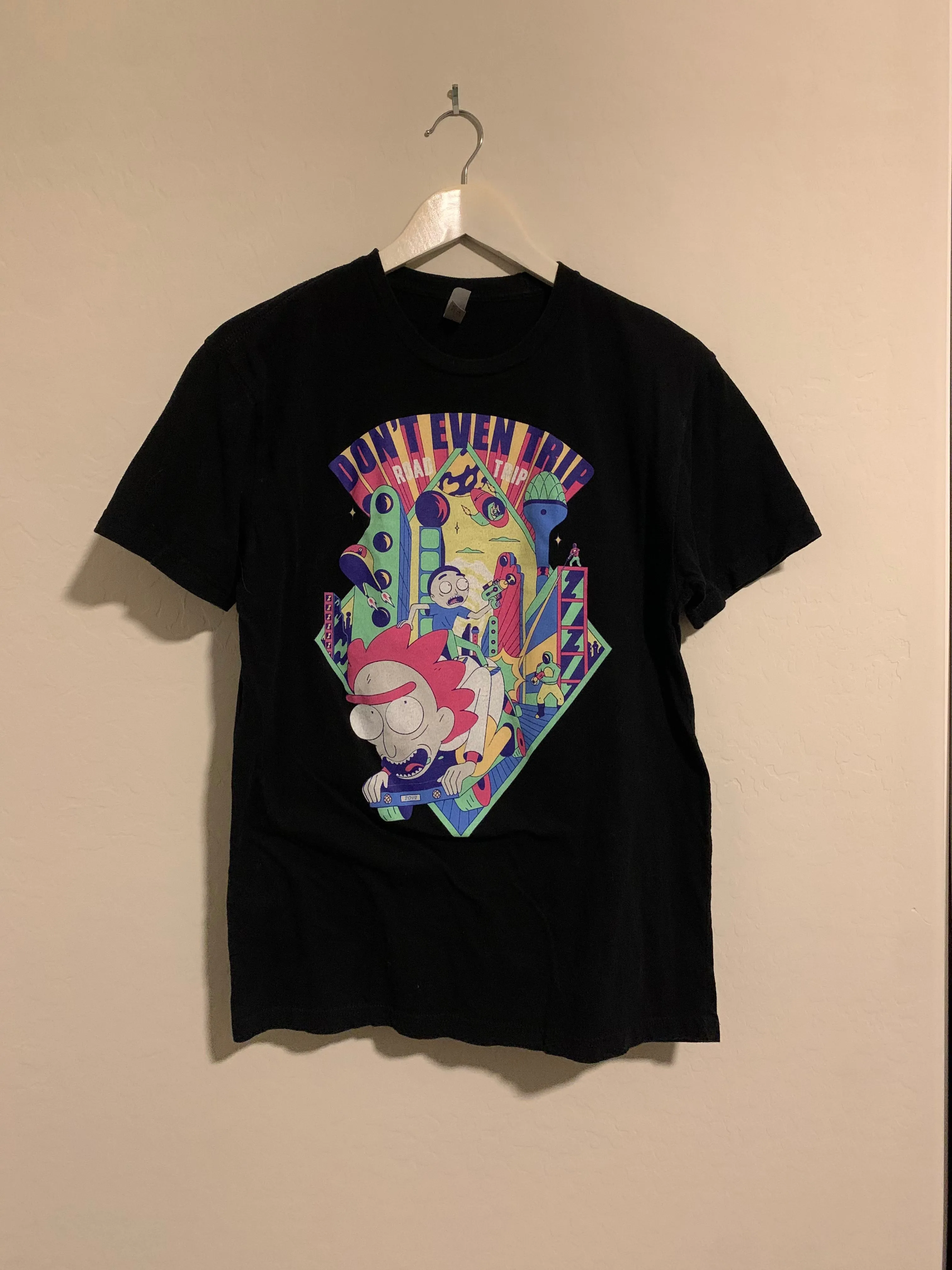 Product image for Rick & Morty 2019  road trip MEDIUM