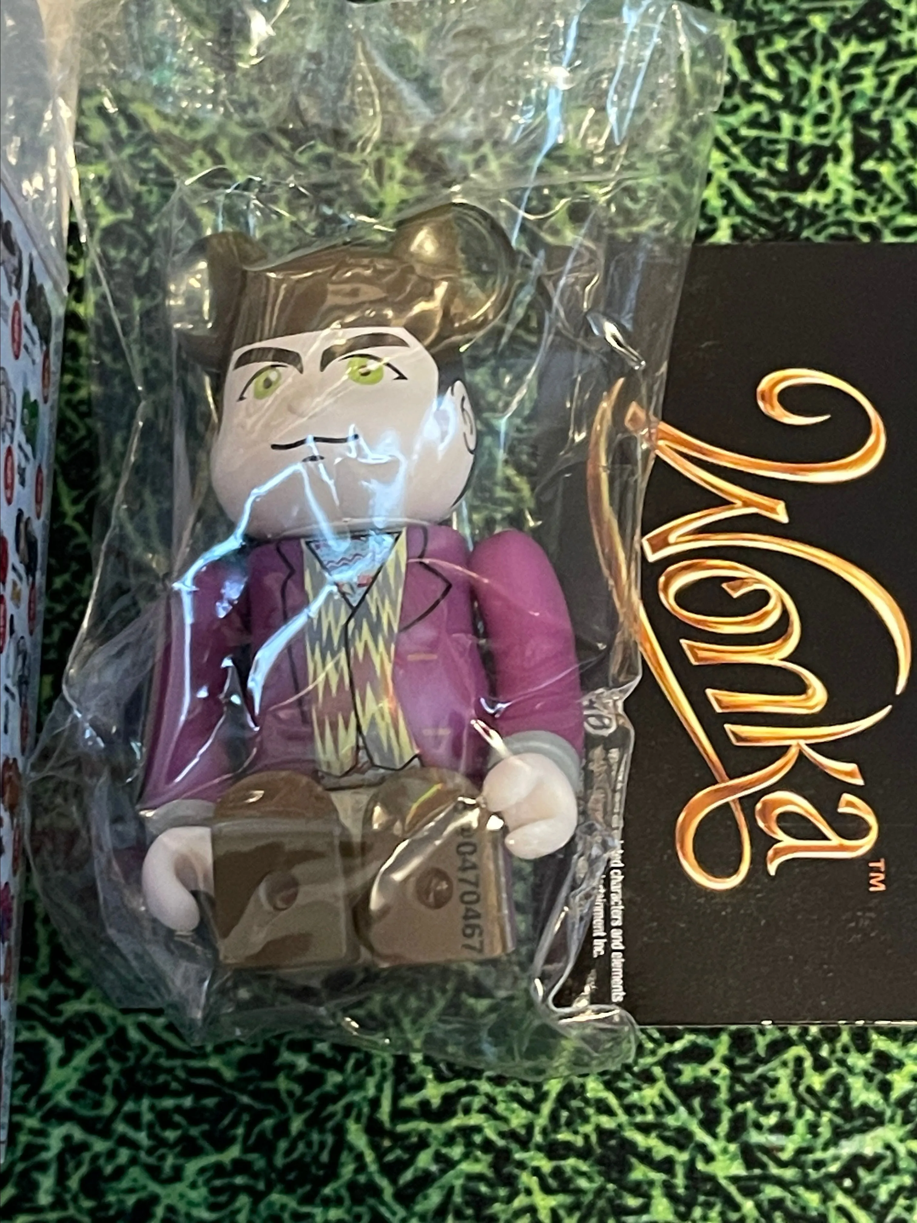 Product image for New Bearbrick Series 47 Willy Wonka with card and box
