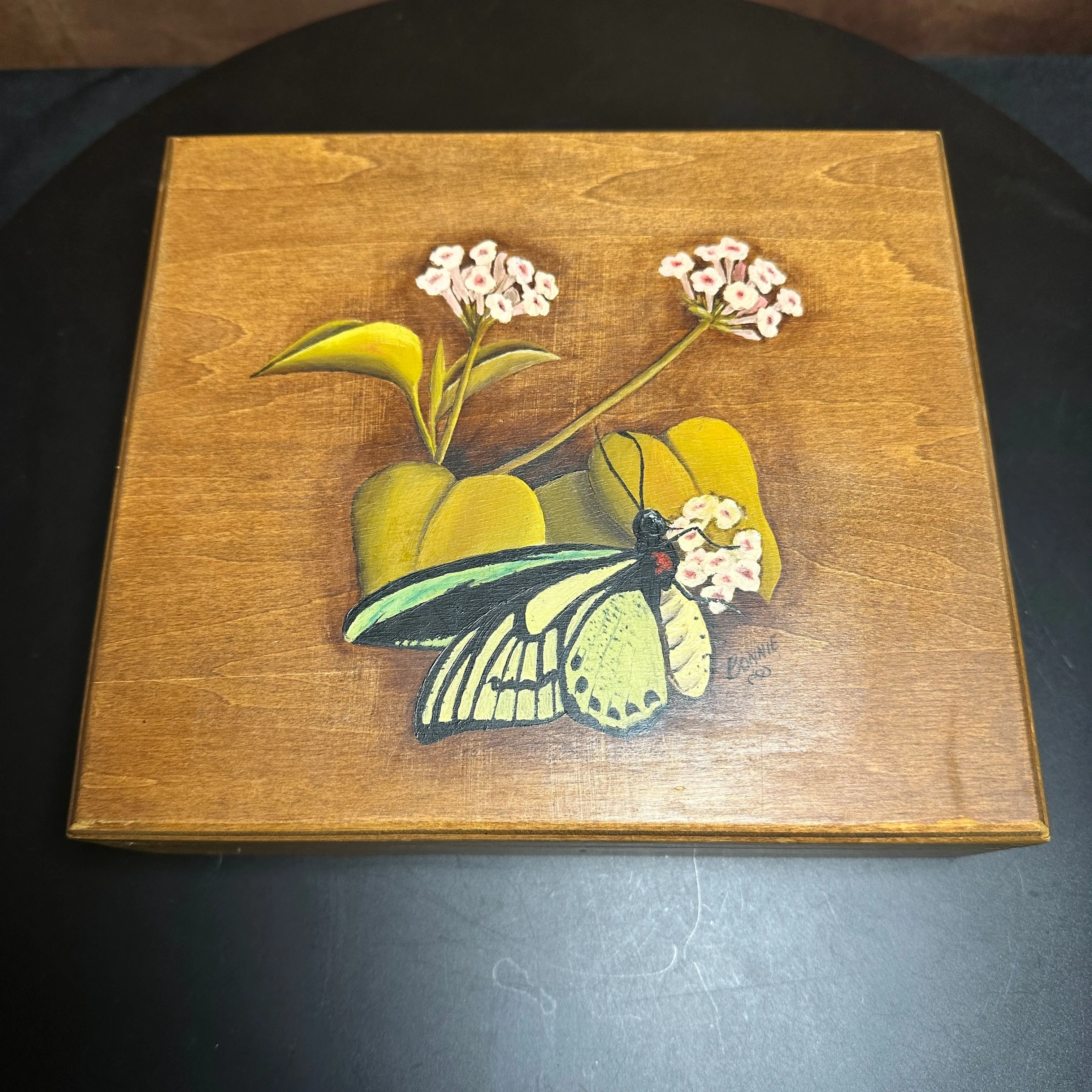 Product image for Vintage Handpainted Jewelry Box