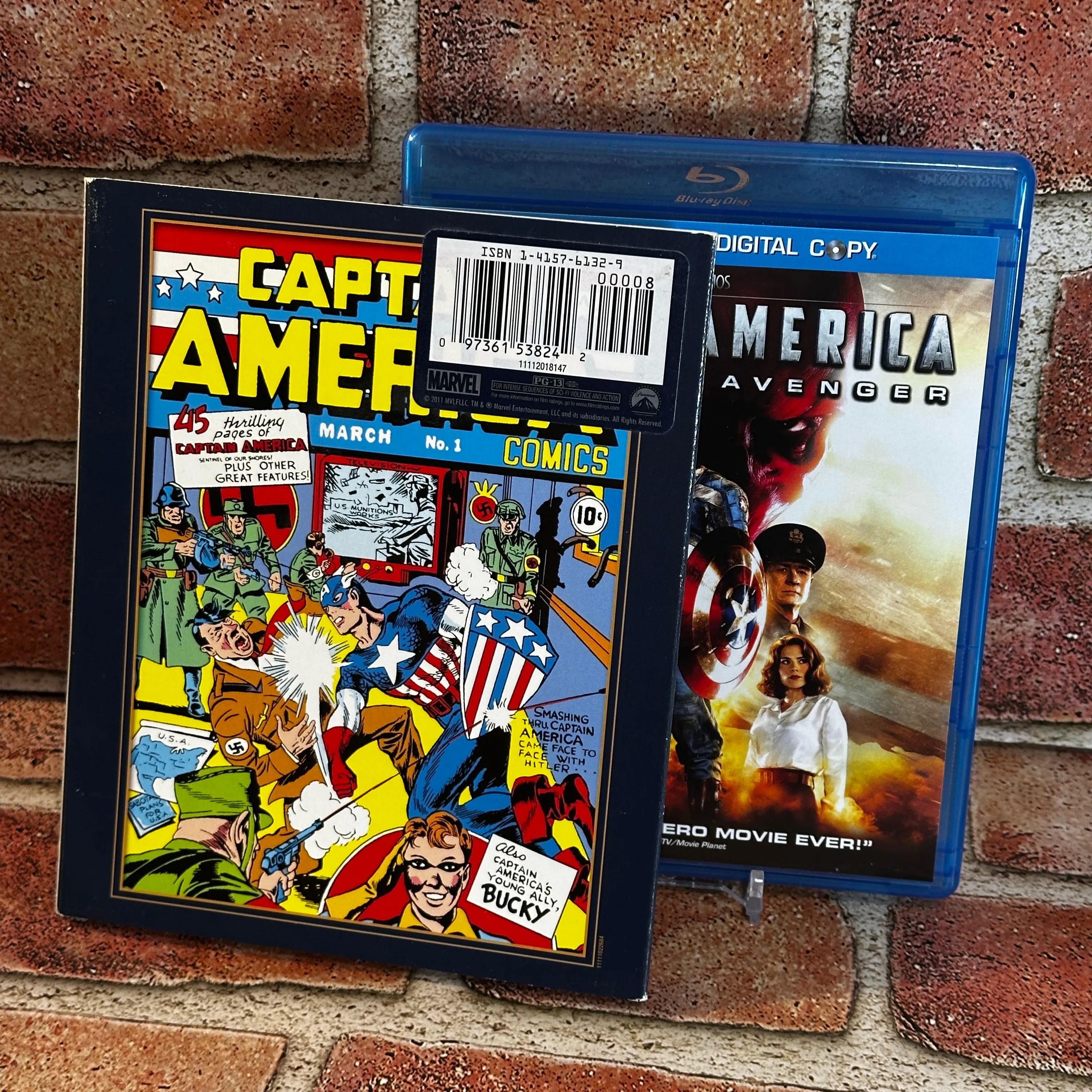 Product image for Captain America comic slip variant Blu-ray