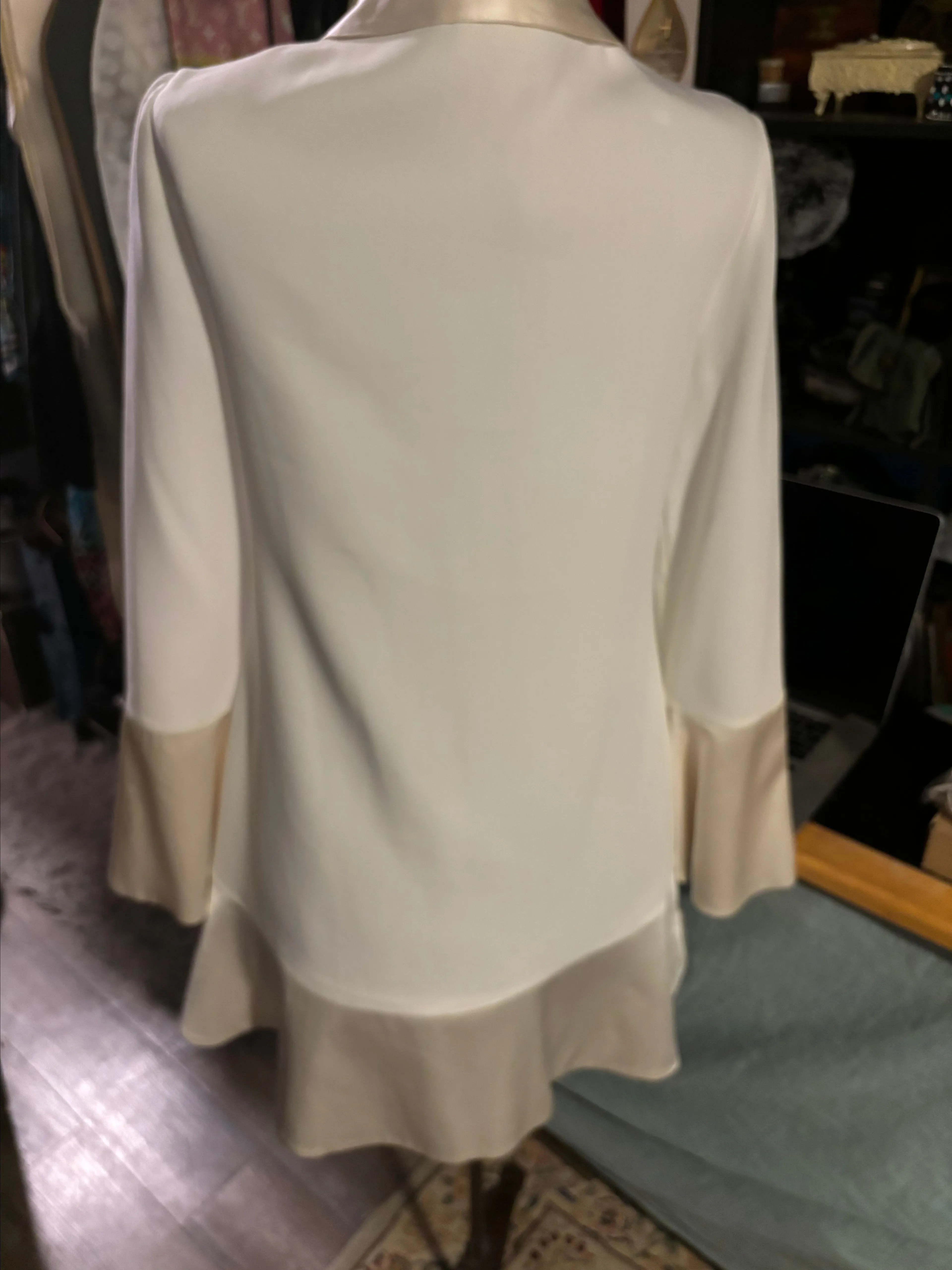 Listing Image Blurred Background