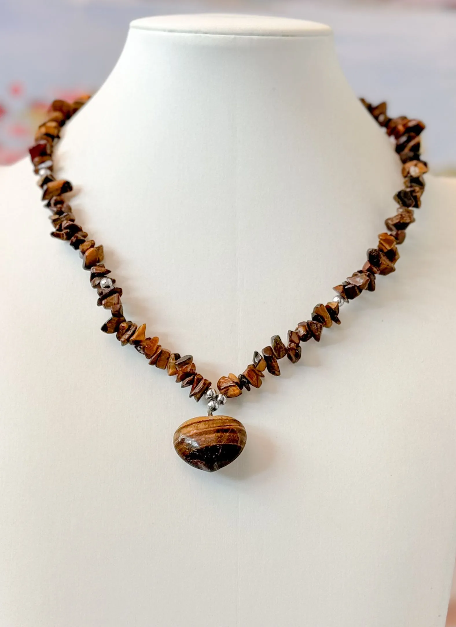 Product image for (144) Vintage Tiger Eye Chip Beaded Necklace With Heart Tiger Eye Pendant