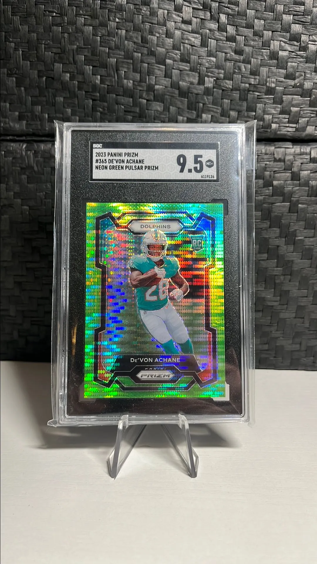 Product image for 2023 Prizm De'Von Achane Neon Green Pulsar Prizm