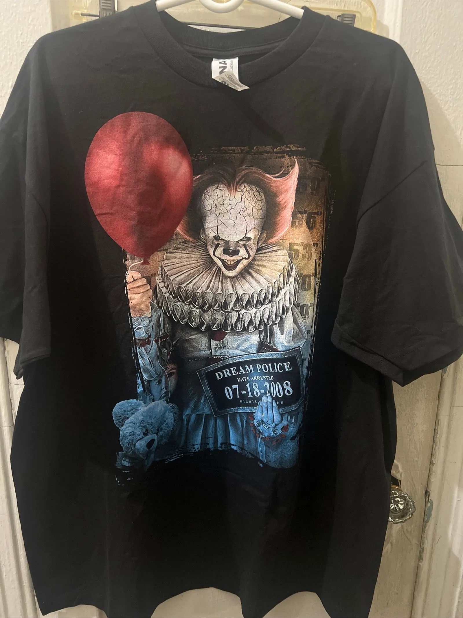 Product image for It " pennywise" tshirt