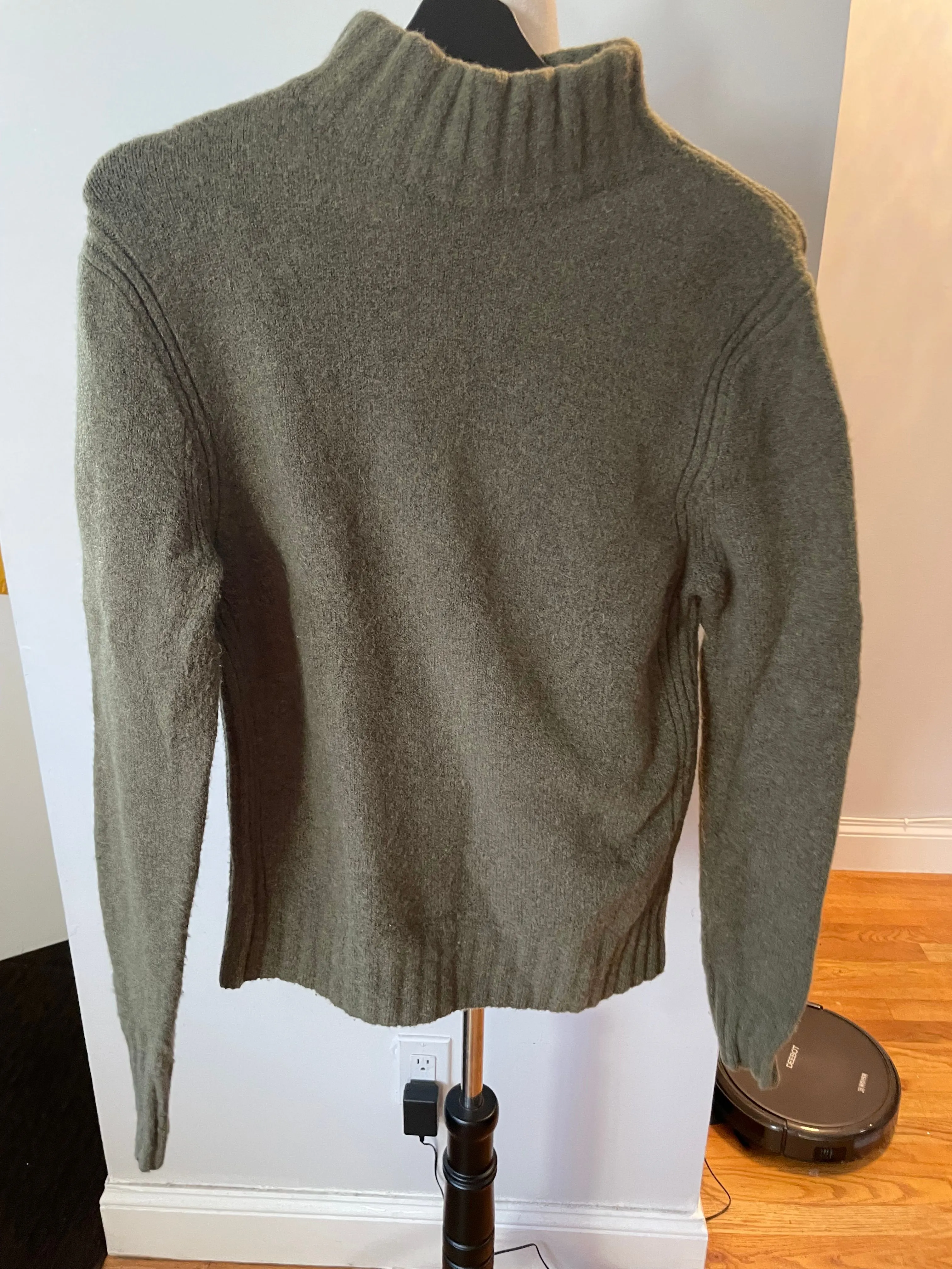 Listing Image Blurred Background