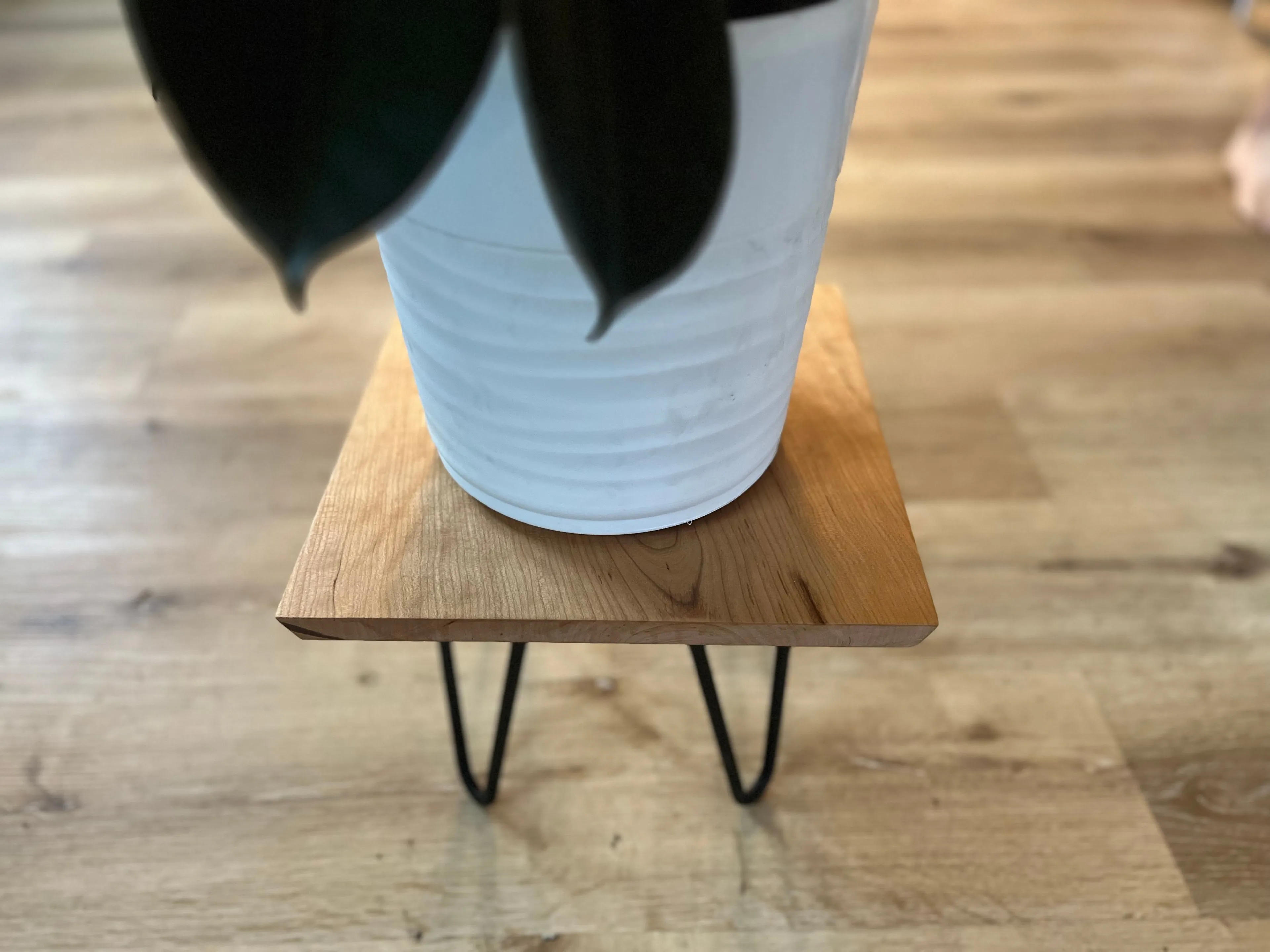 Listing Image Blurred Background