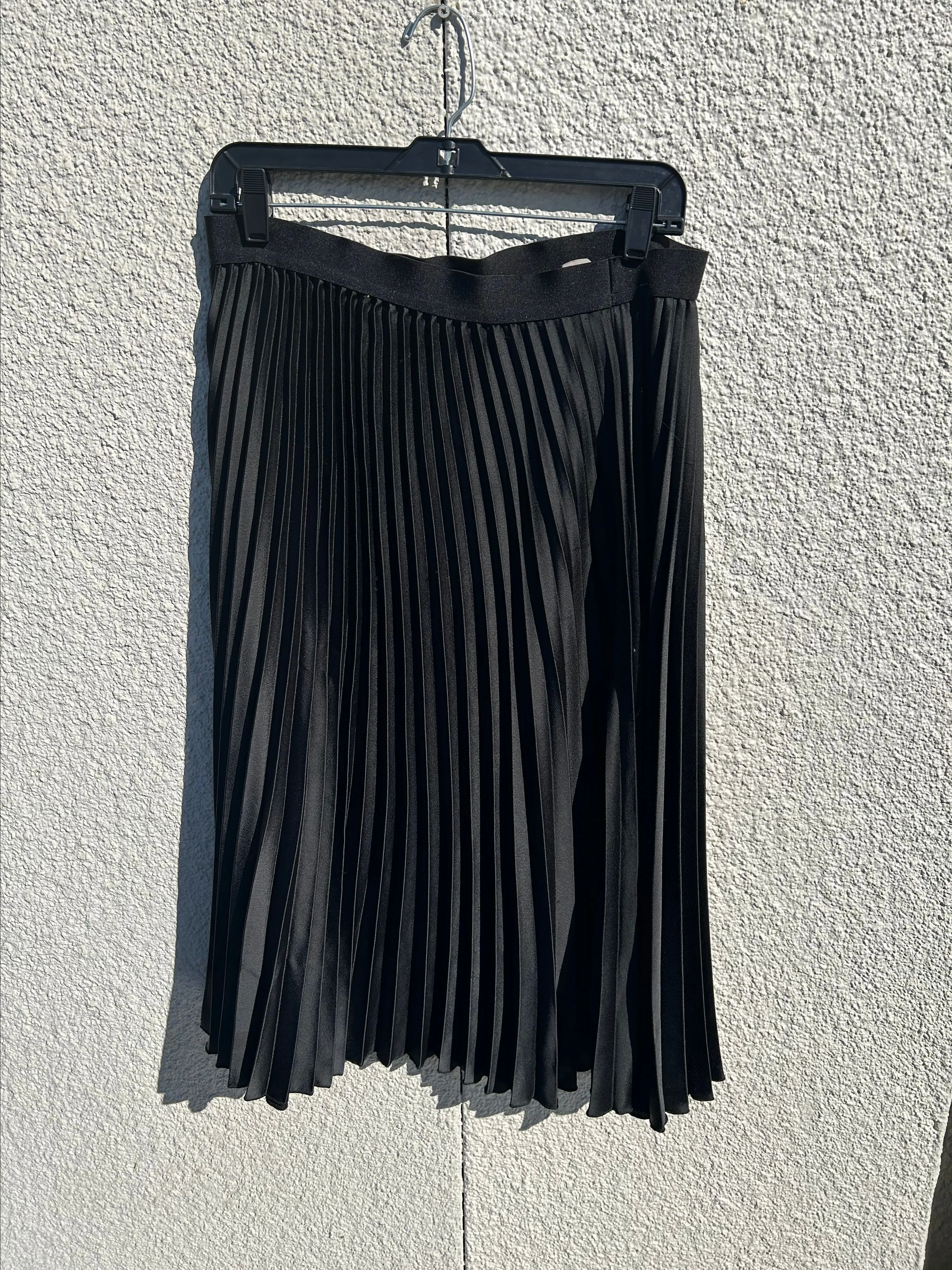Product image for Black satin pleated midi skirt
