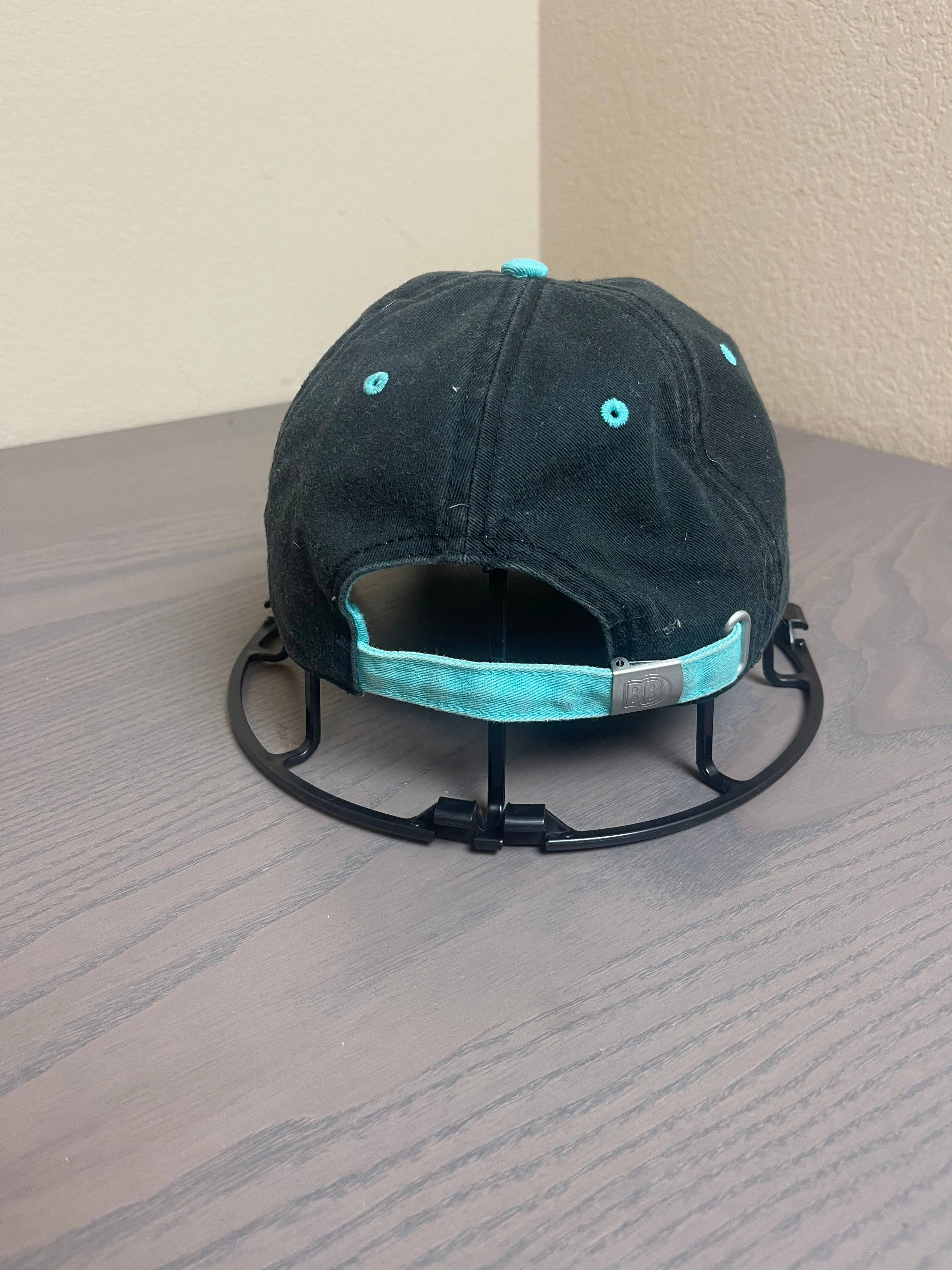 Listing Image Blurred Background