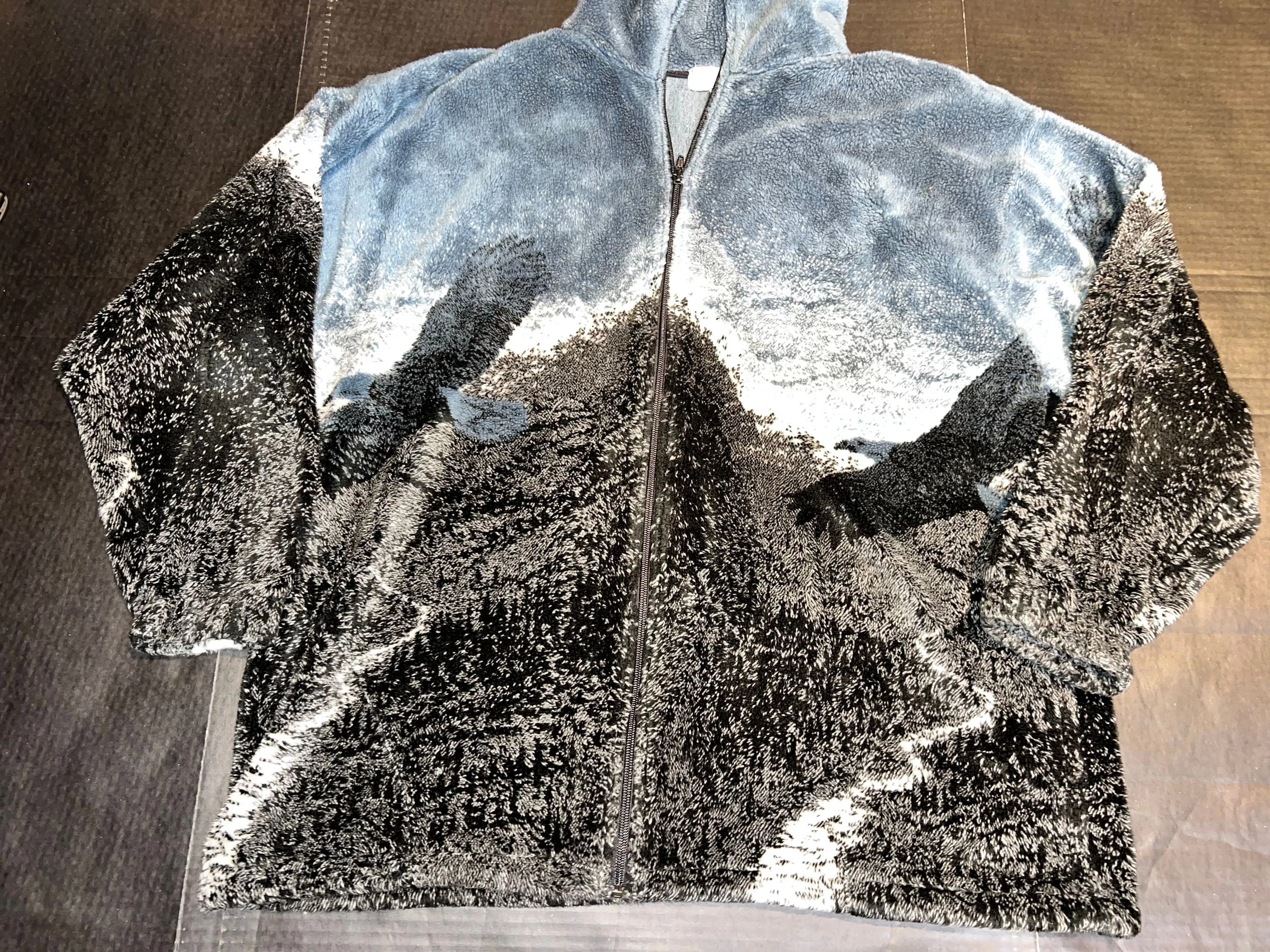 Product image for 53: 90s Nature Bald Eagle AOP Sherpa Jacket - XL (25X29.5)