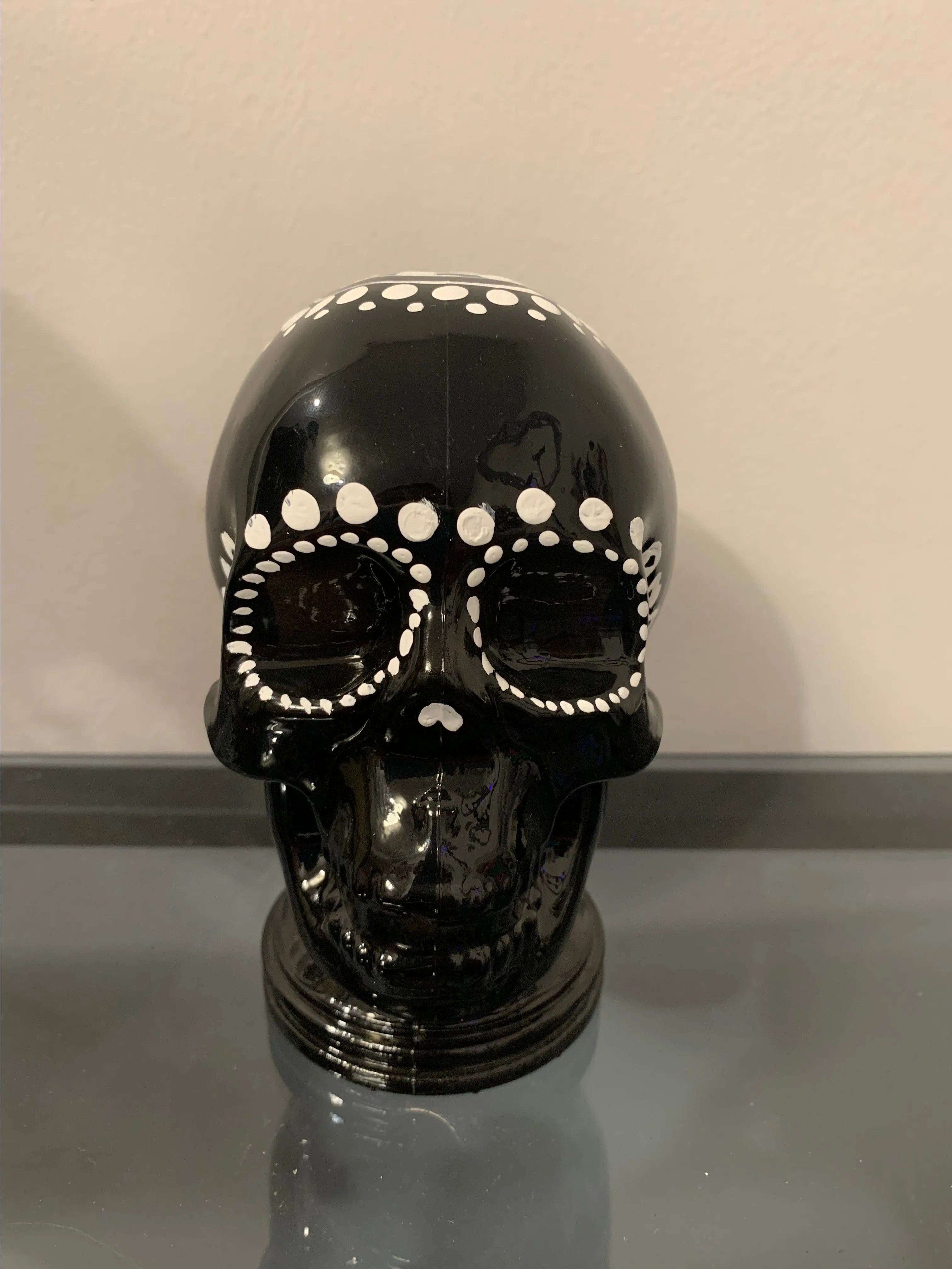 Product image for Glass Candy Skull - Black