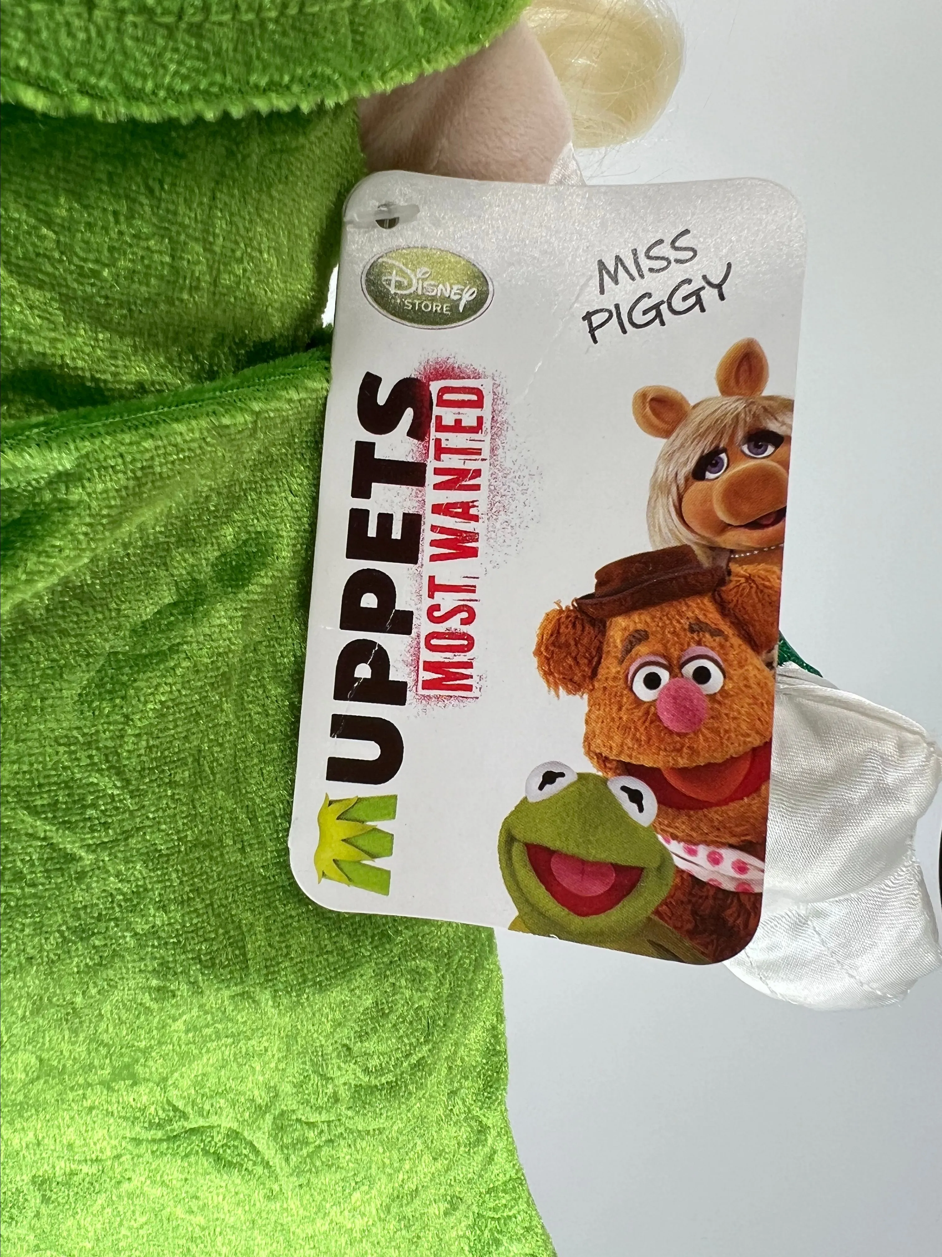 Disney Store Muppets Most Wanted Miss Piggy 20" Plush Doll In Green Dress -  NEW WITH TAGS  Whatnot: Shop, Sell, Connect