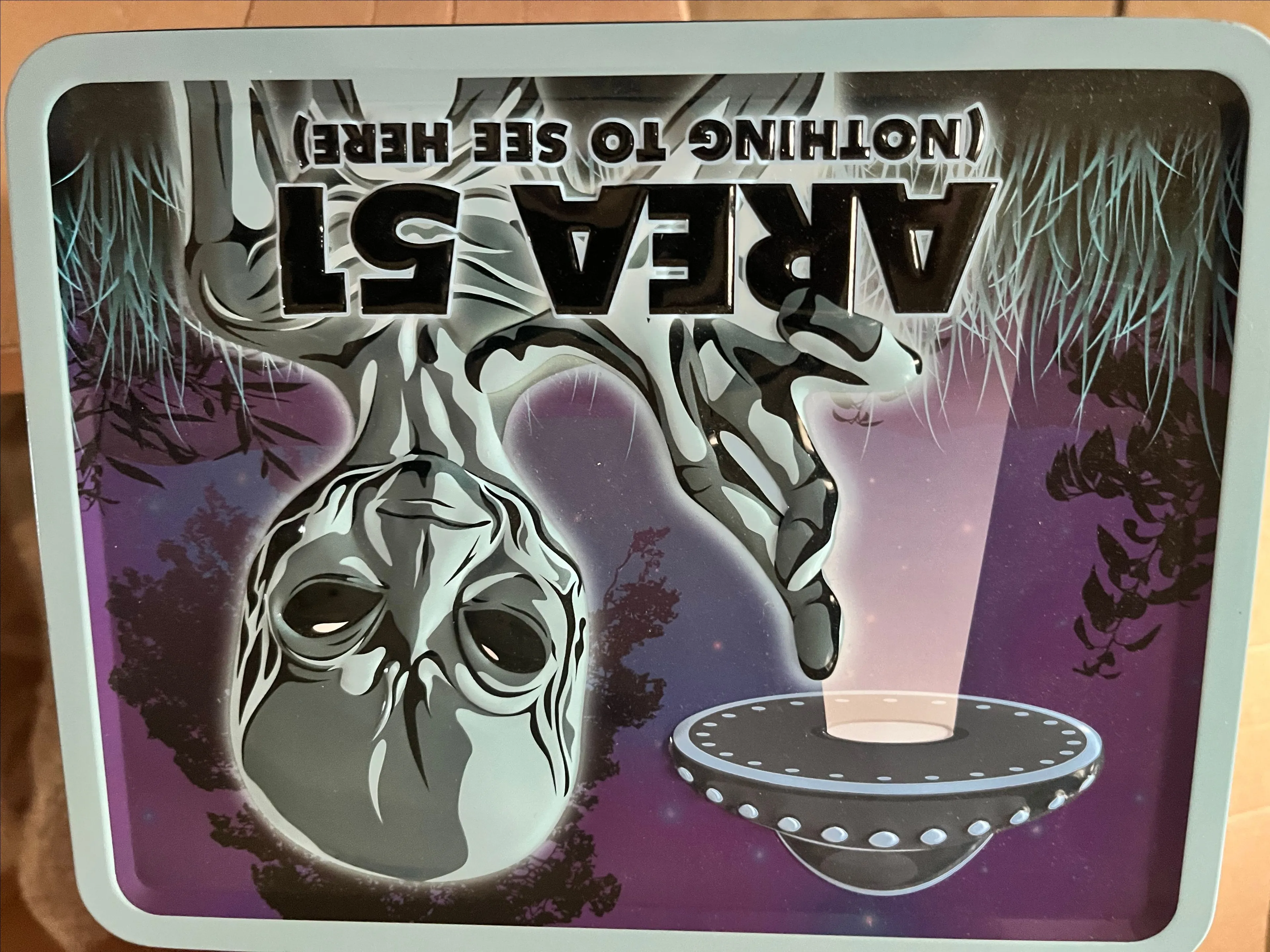 Product image for Area 51 lunch box