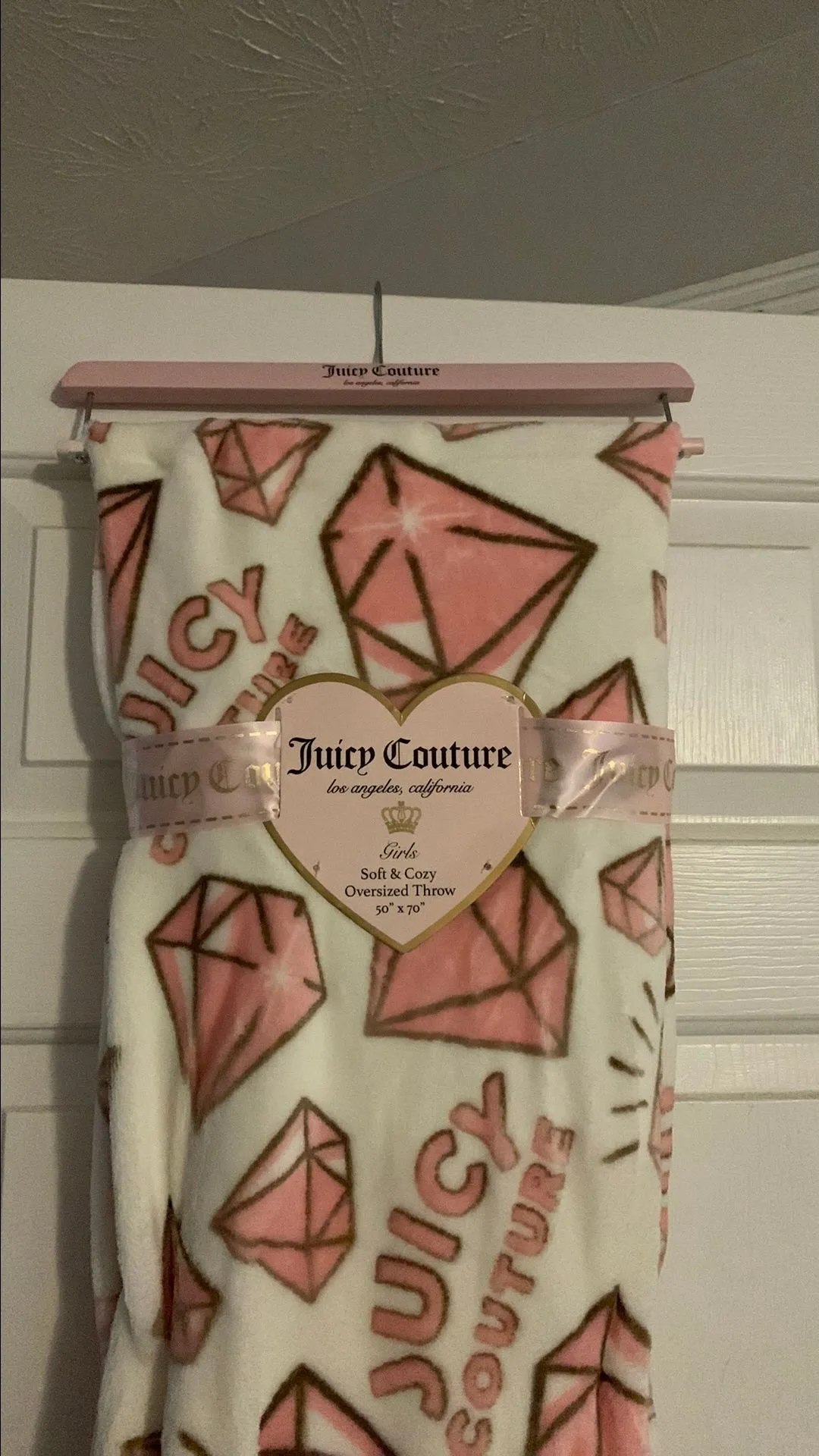 Product image for Juicy Couture Over-Sized Throw 50" x 70" - NWT