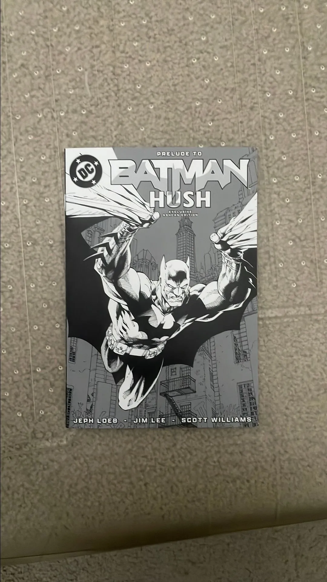 Product image for Batman Hush Ashcan Megacon