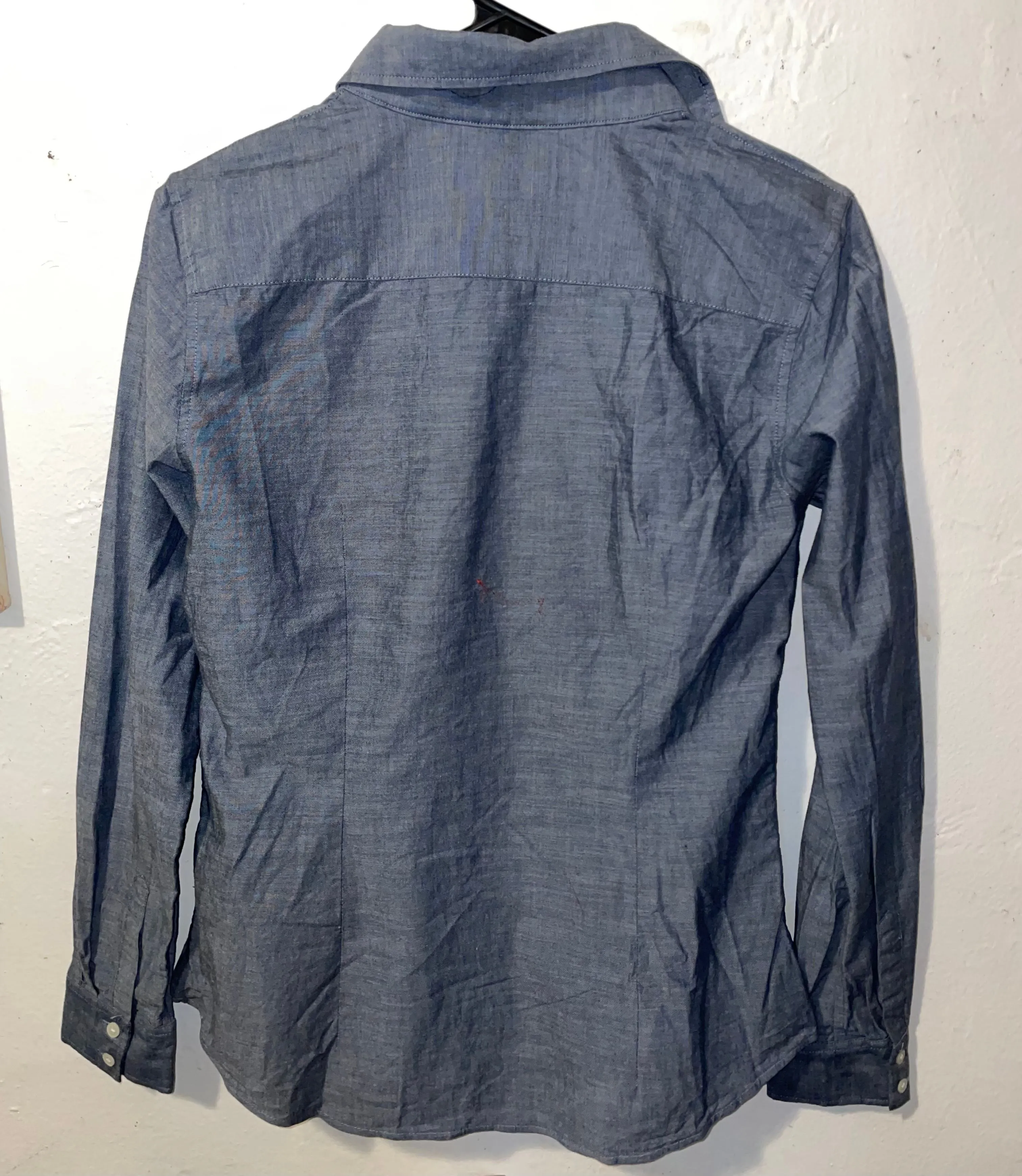 Listing Image Blurred Background
