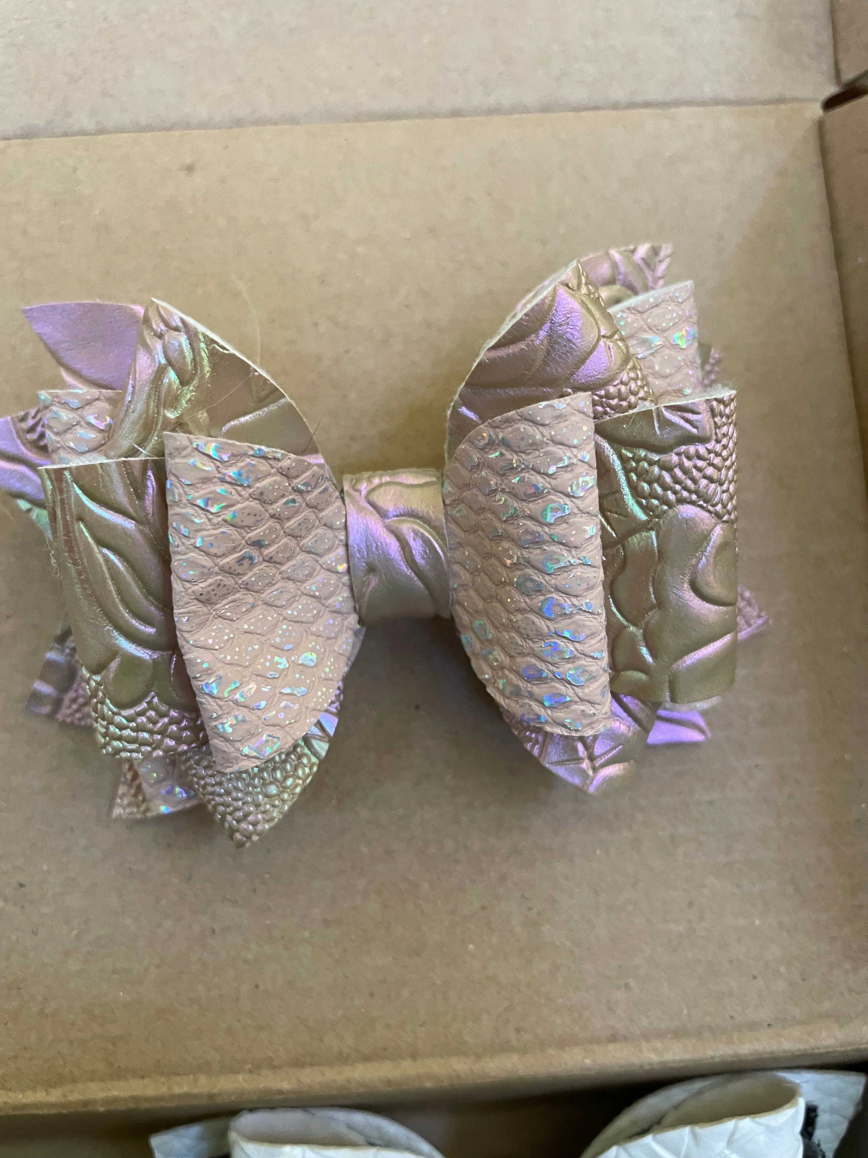 Product image for Pink custom bow