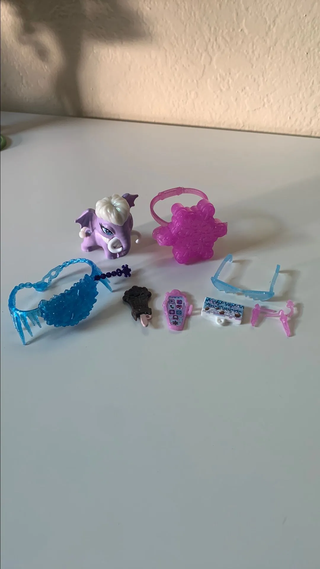 Product image for Monster High Abbey G3 accessories