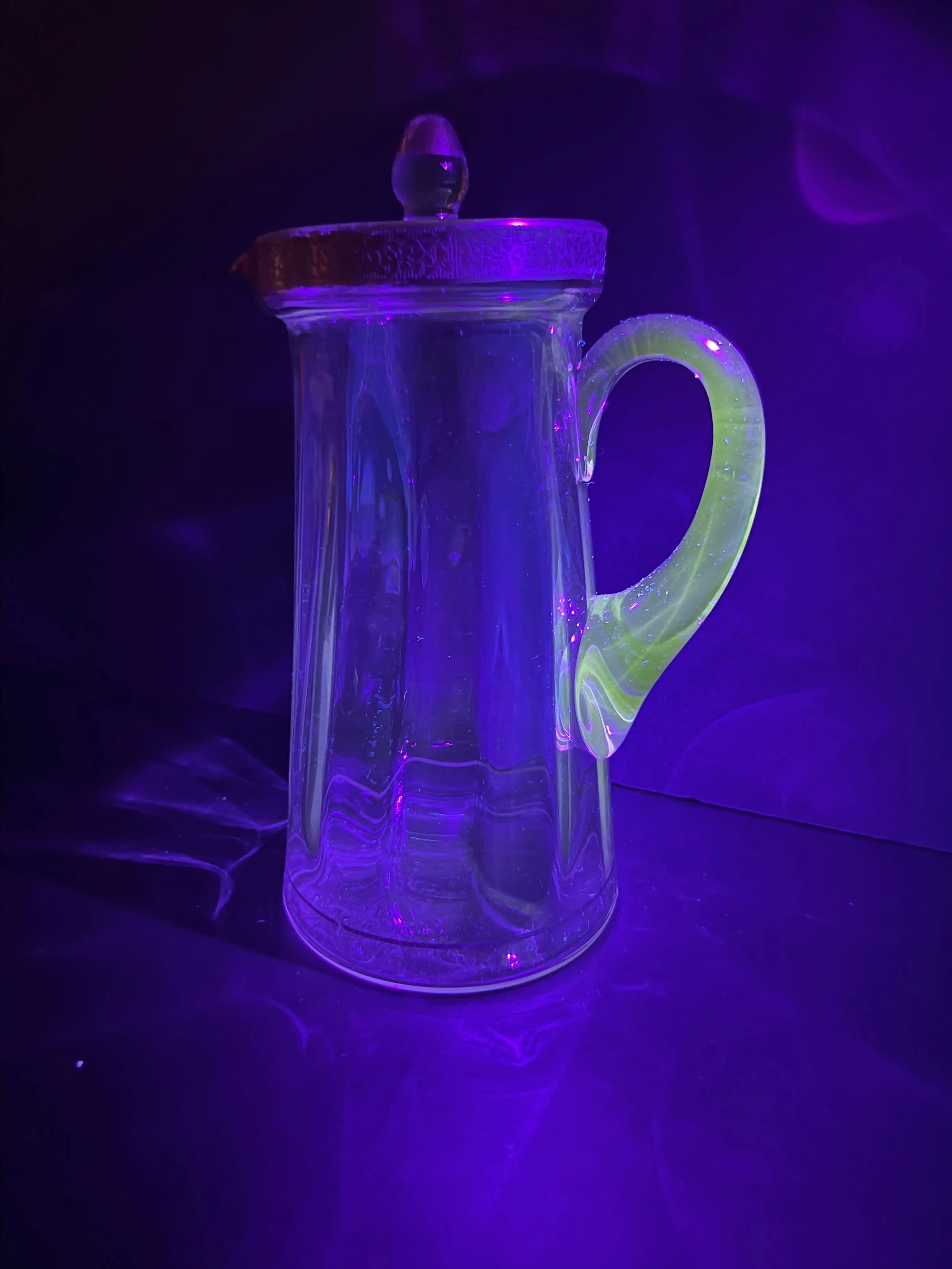 Listing Image Blurred Background