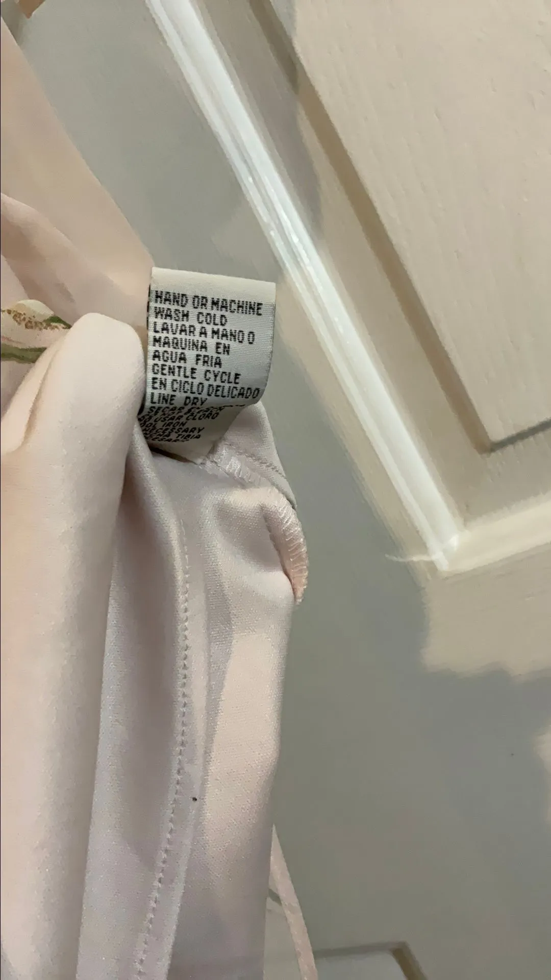 Listing Image Blurred Background