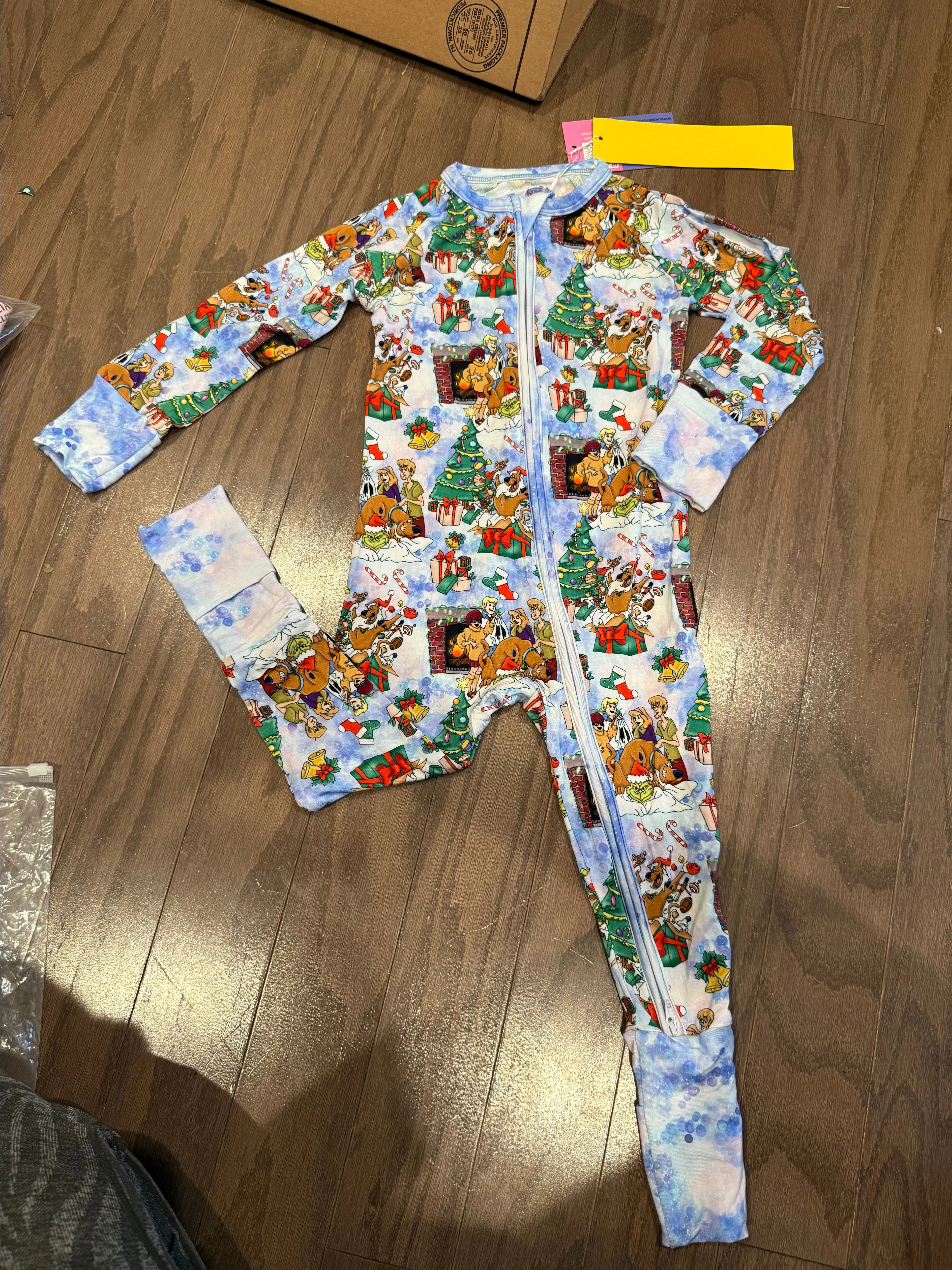 Product image for Minky Dreamer Bamboo Christmas Scooby Doo 18/24 Zippy