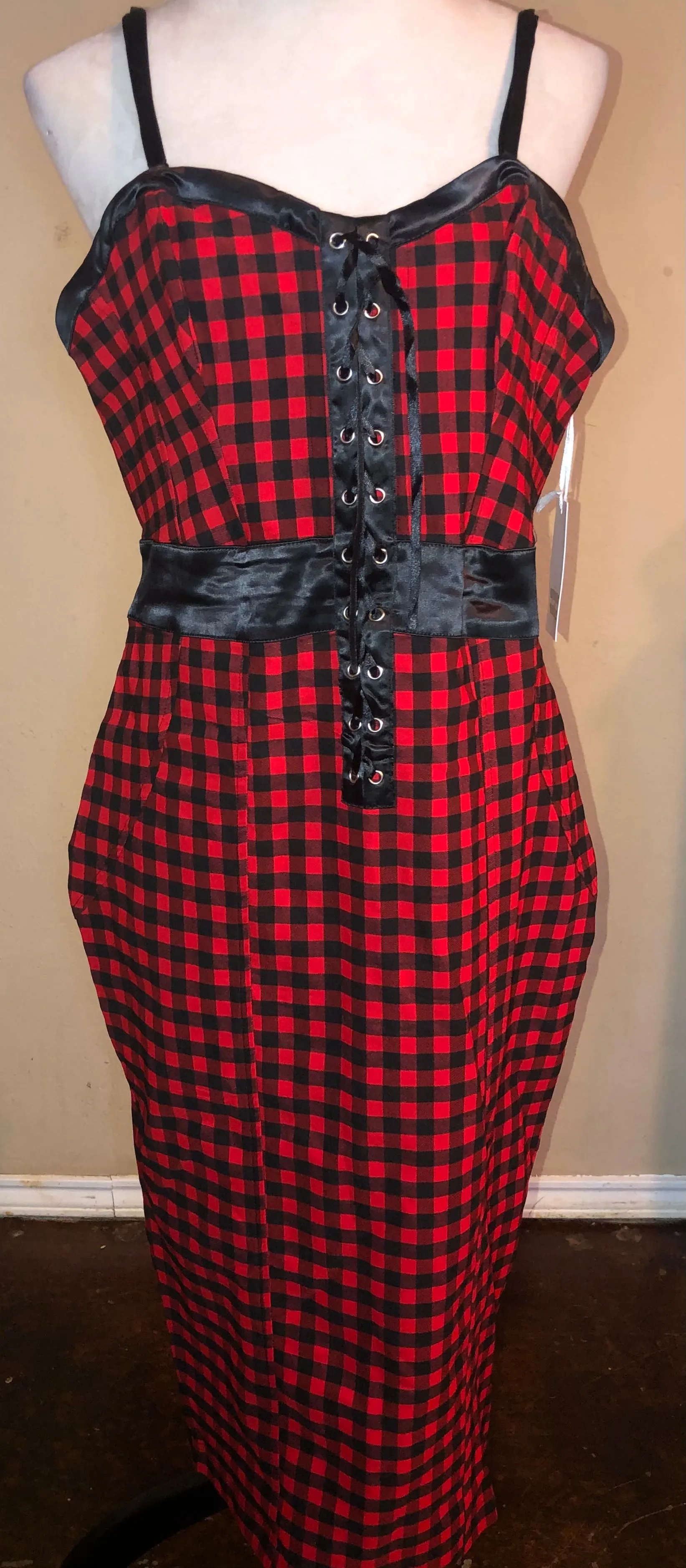 28. Unique Vintage Plaid Dress  Whatnot: Shop, Sell, Connect